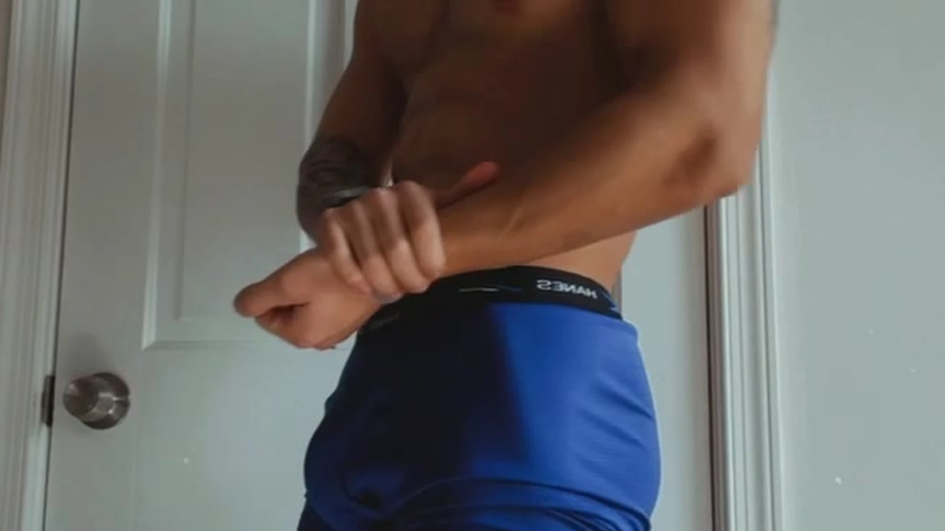 fuckboy tiktoker evanlamicella nude ass Sensational