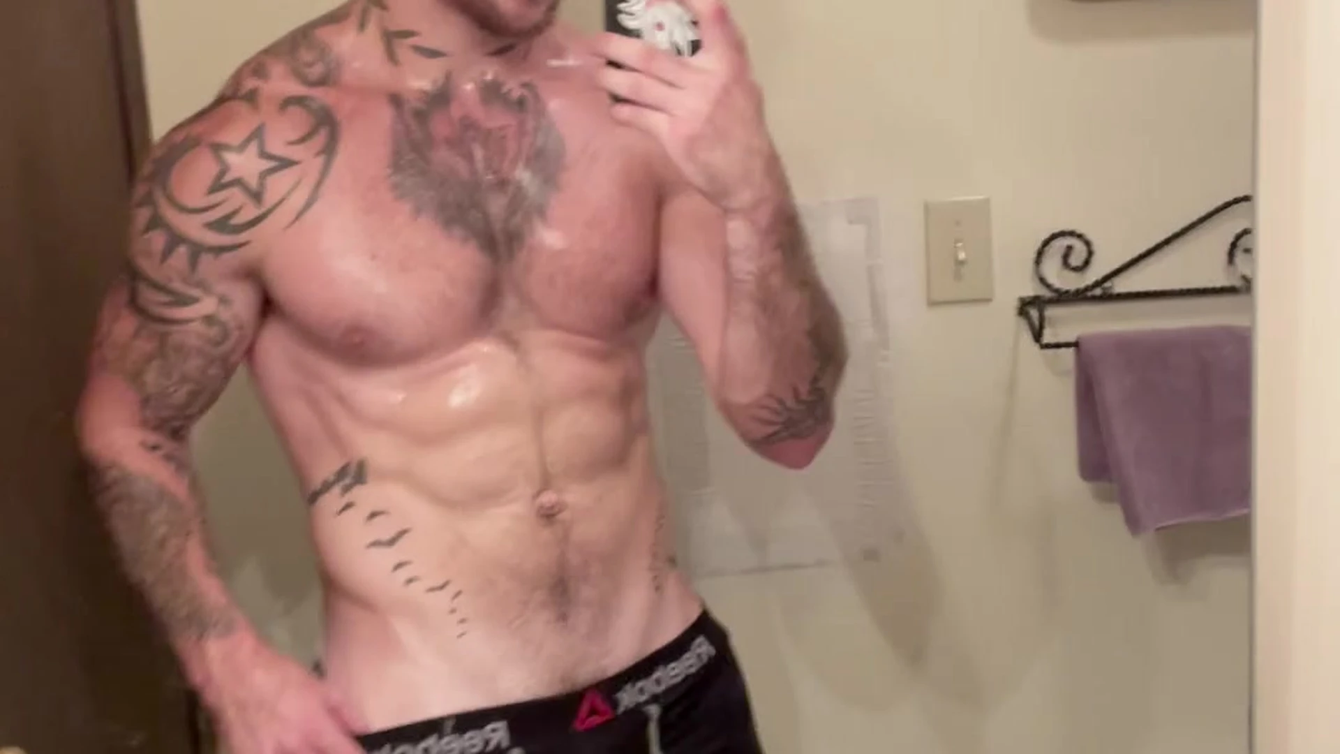 slutty hoe TIKTOKER garett__nolan ripped cams Exclusive video full Exposed