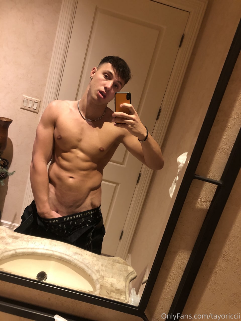masculine INSTAGRAMMER tayoricci leaked pics Exclusive vid full