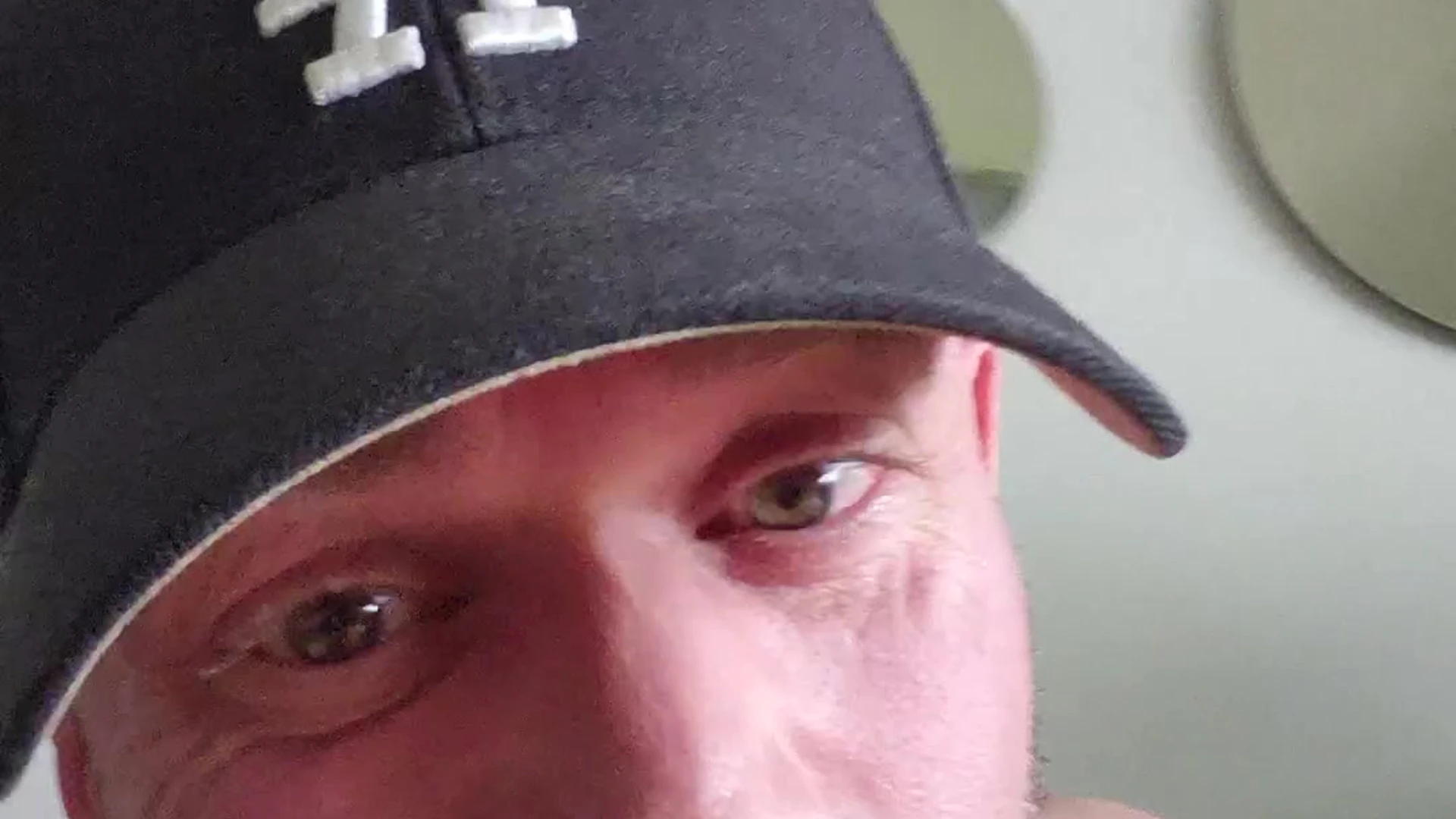 fucktoy Padrino GrowXtrong hunk