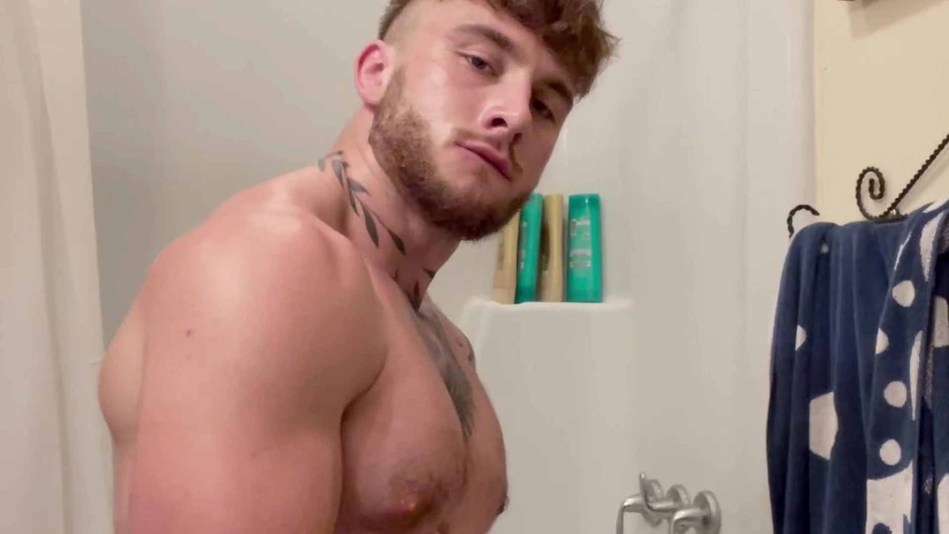 hottie gooning TIKTOK STAR garett__nolan fapello