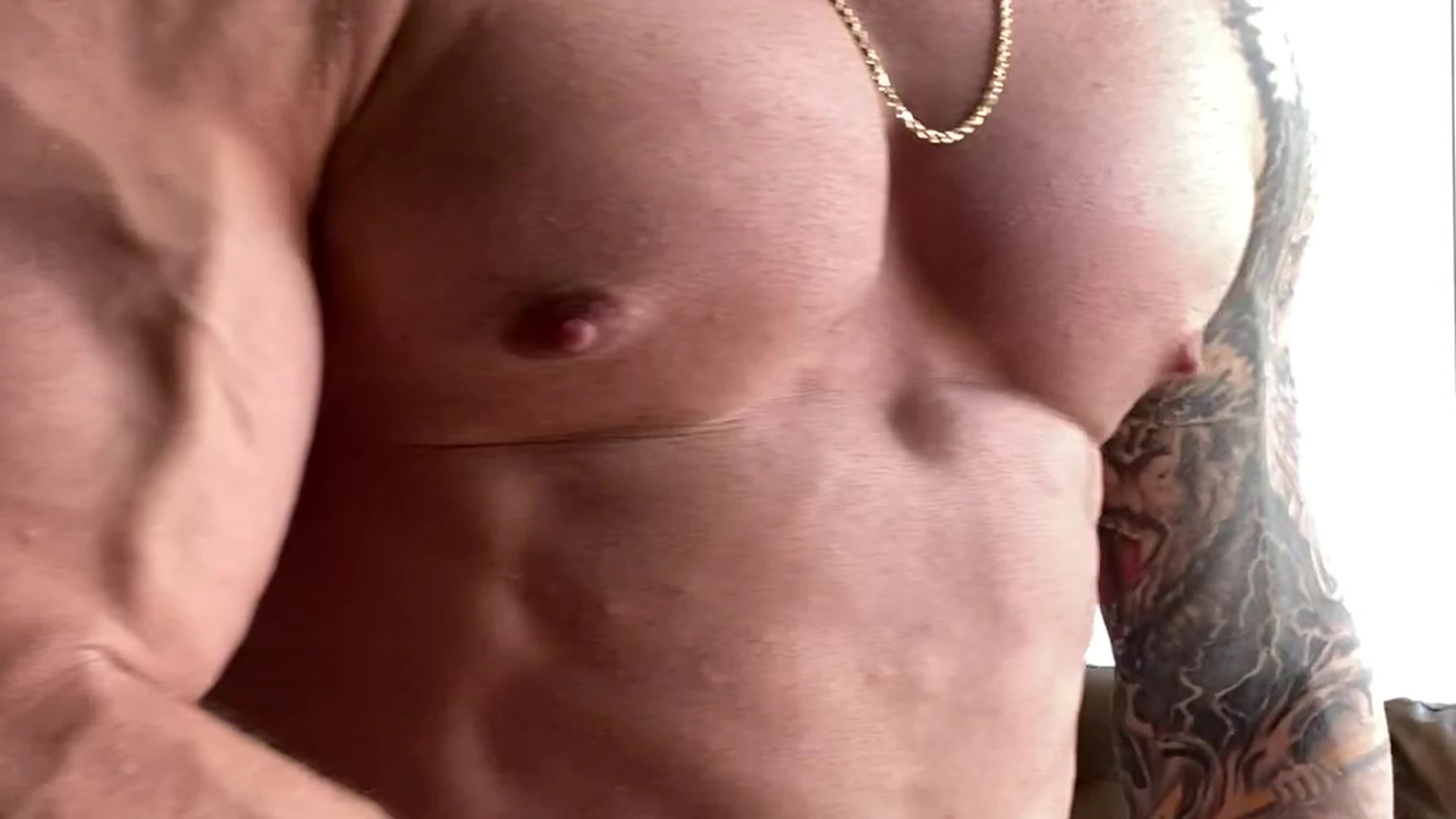 Babe bodybuilder Jake Daniel nude porn leak Epic
