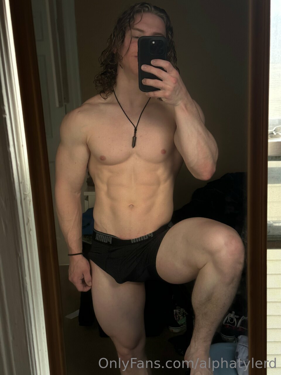 Epic influencer master Danny Harvey pic leaks EXPOSED