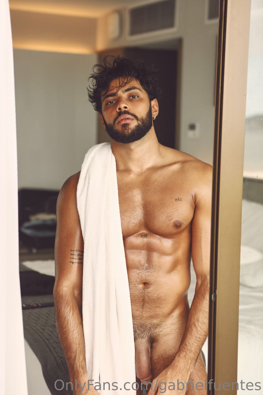 Gallito Gabriel Fuentes nude
