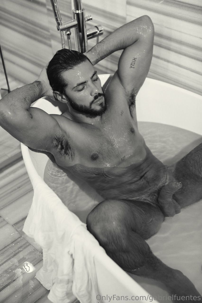 Padrino Gabriel Fuentes pic leak PRIVATE