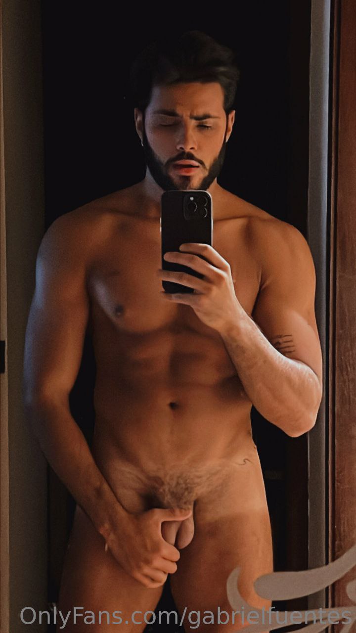 Sensational Chulazo gabrielfuentes Fansly leaks