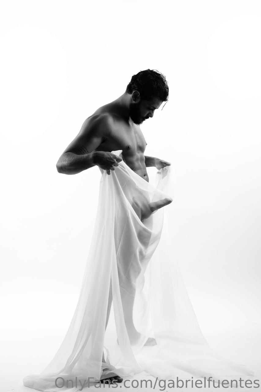 Padrino gabrielfuentes nude