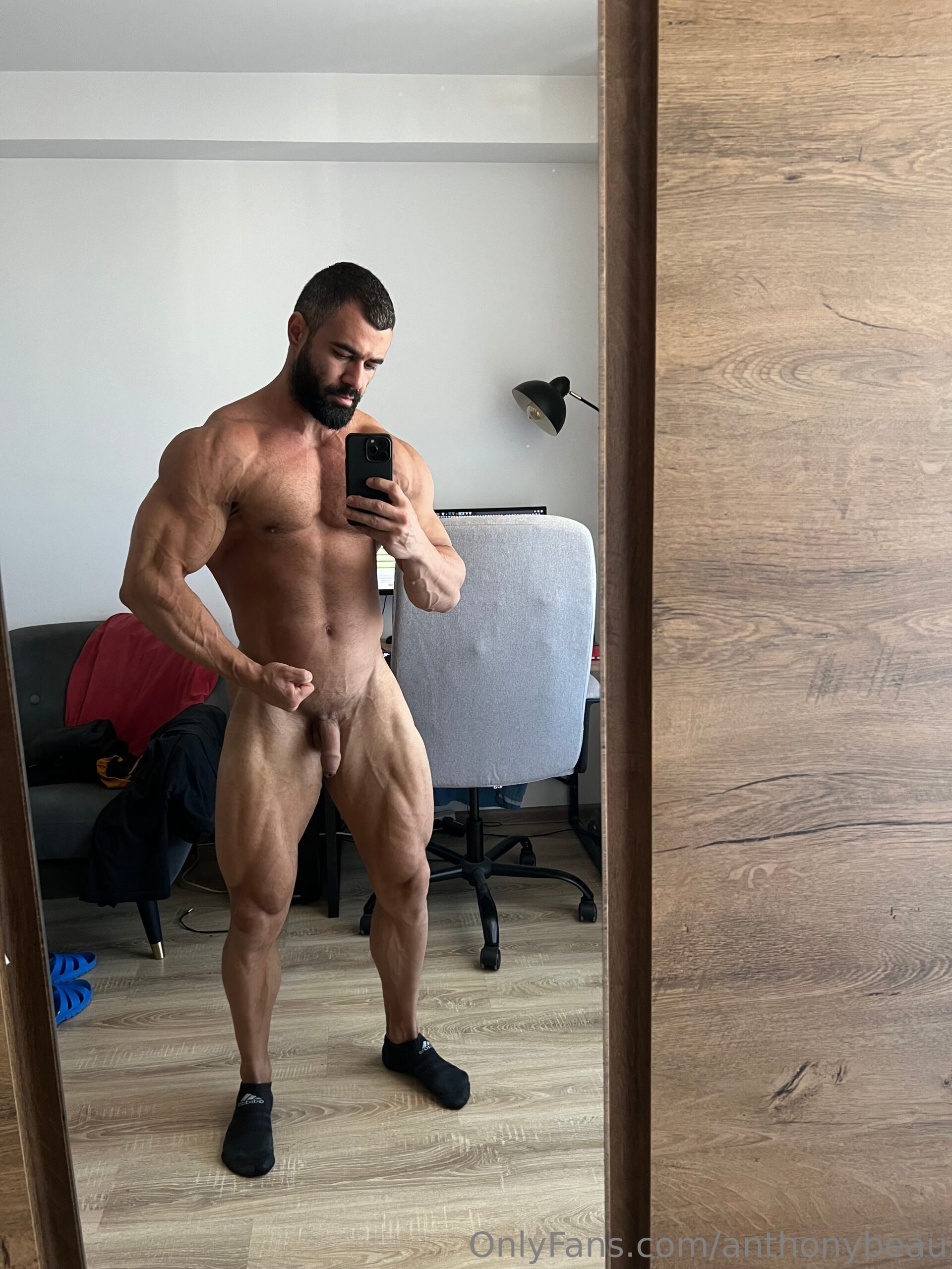 Exposed Courageous Muscular anthonybeau   video full