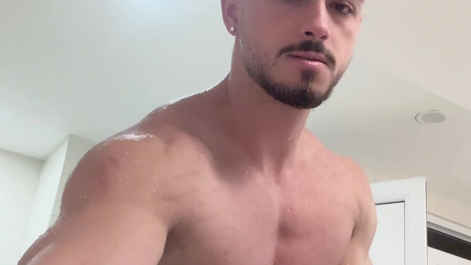 Confident  shredded muscleboysexy nude leaks Full Clip