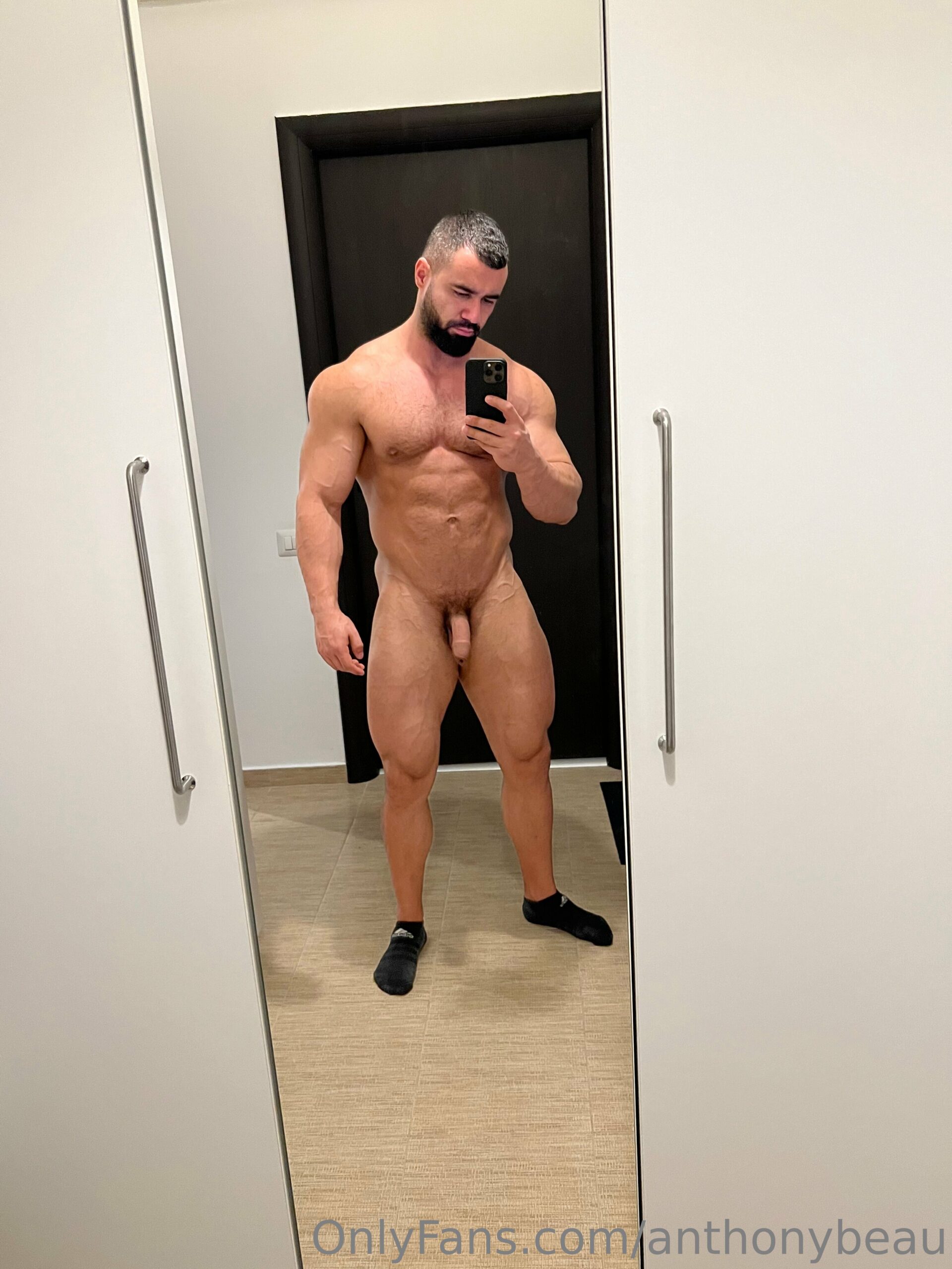 Powerful Anthony Beau Naked