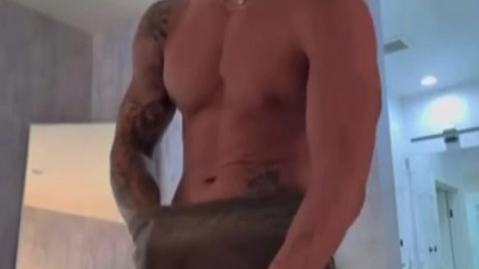 Evan Lamicella Flesh Hole 1