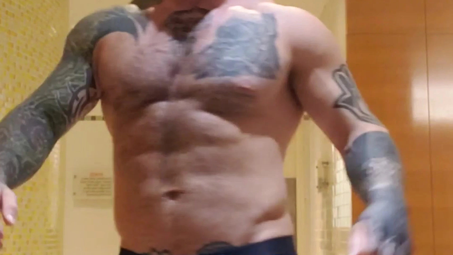 Exposed Muscular Markus Kage nude pics
