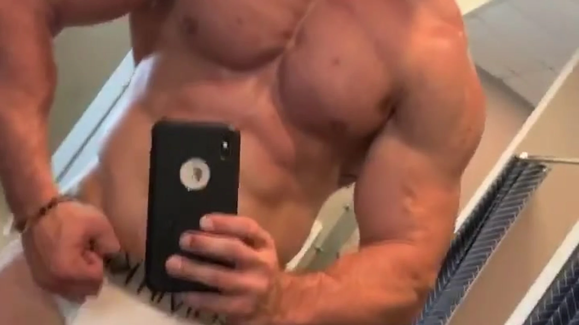 beefy STEEL leaks pic