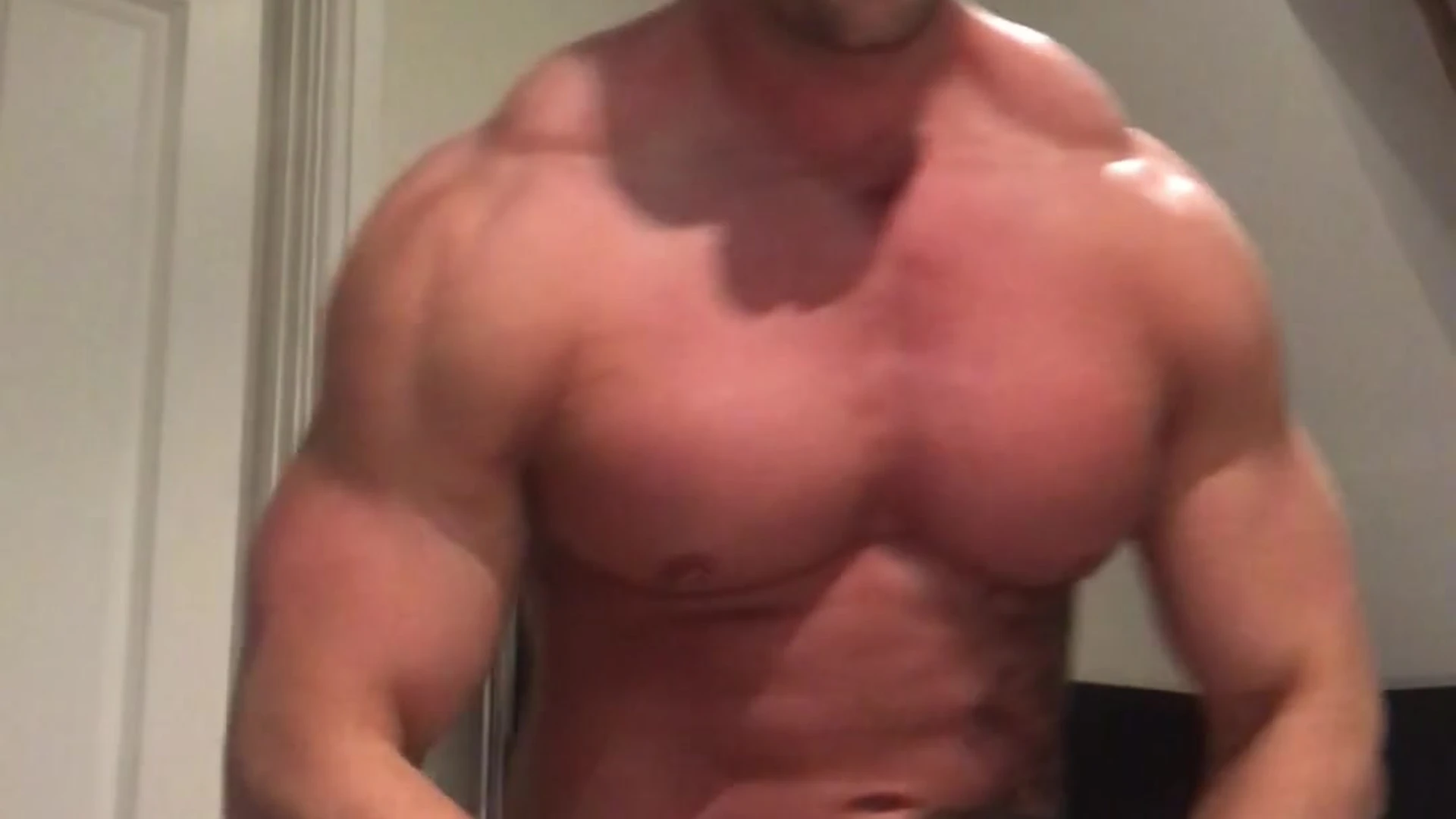 bulging Charlie London pics porn Exposed