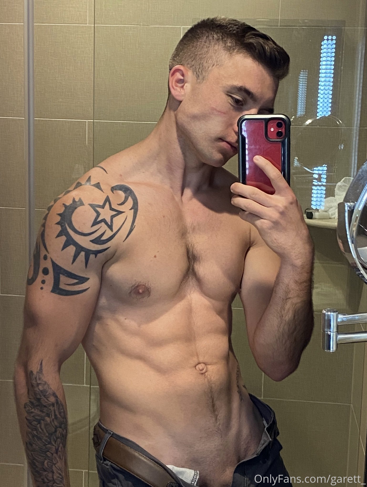 sexy slut gooning TIKTOKER Garett Nolan nude