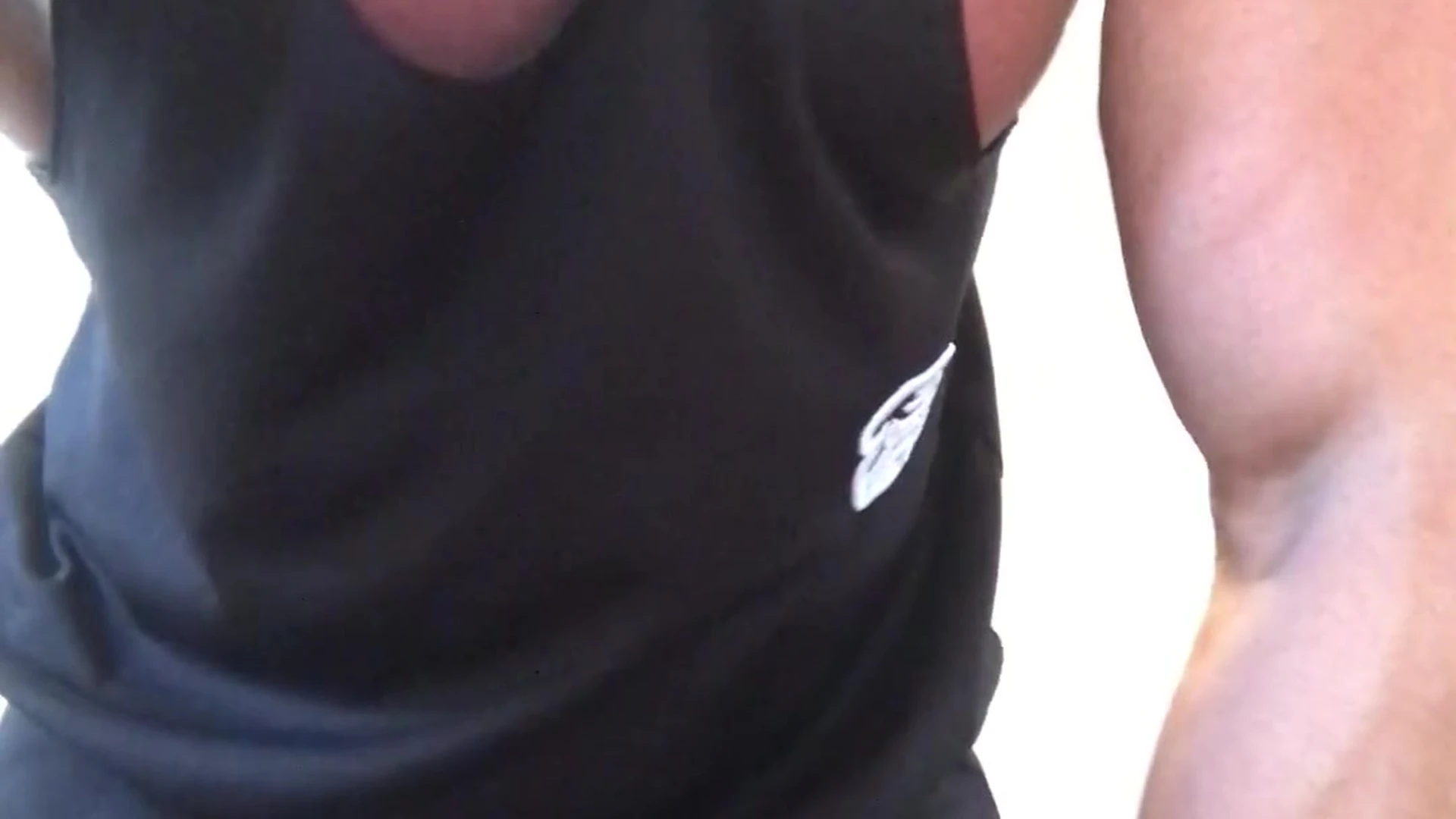 BABE jerking off Muscular throatedtv onlyfan