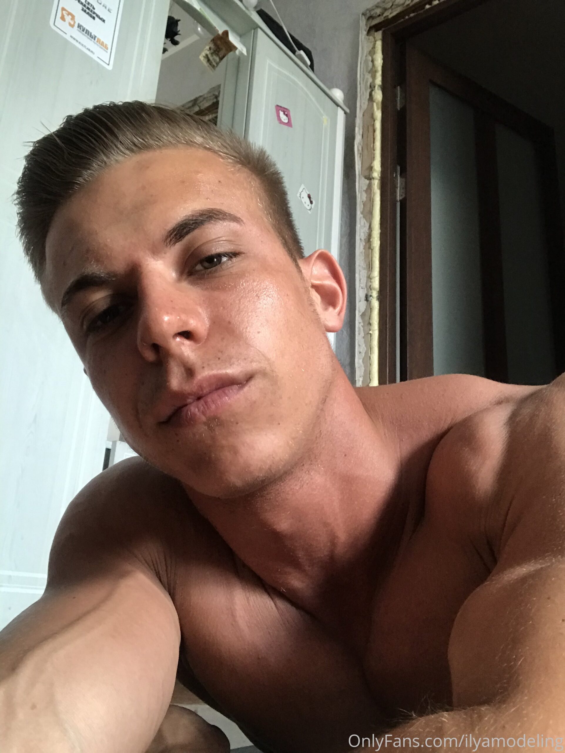 Inspiring  кончающий Ilyamodeling hunk Epic