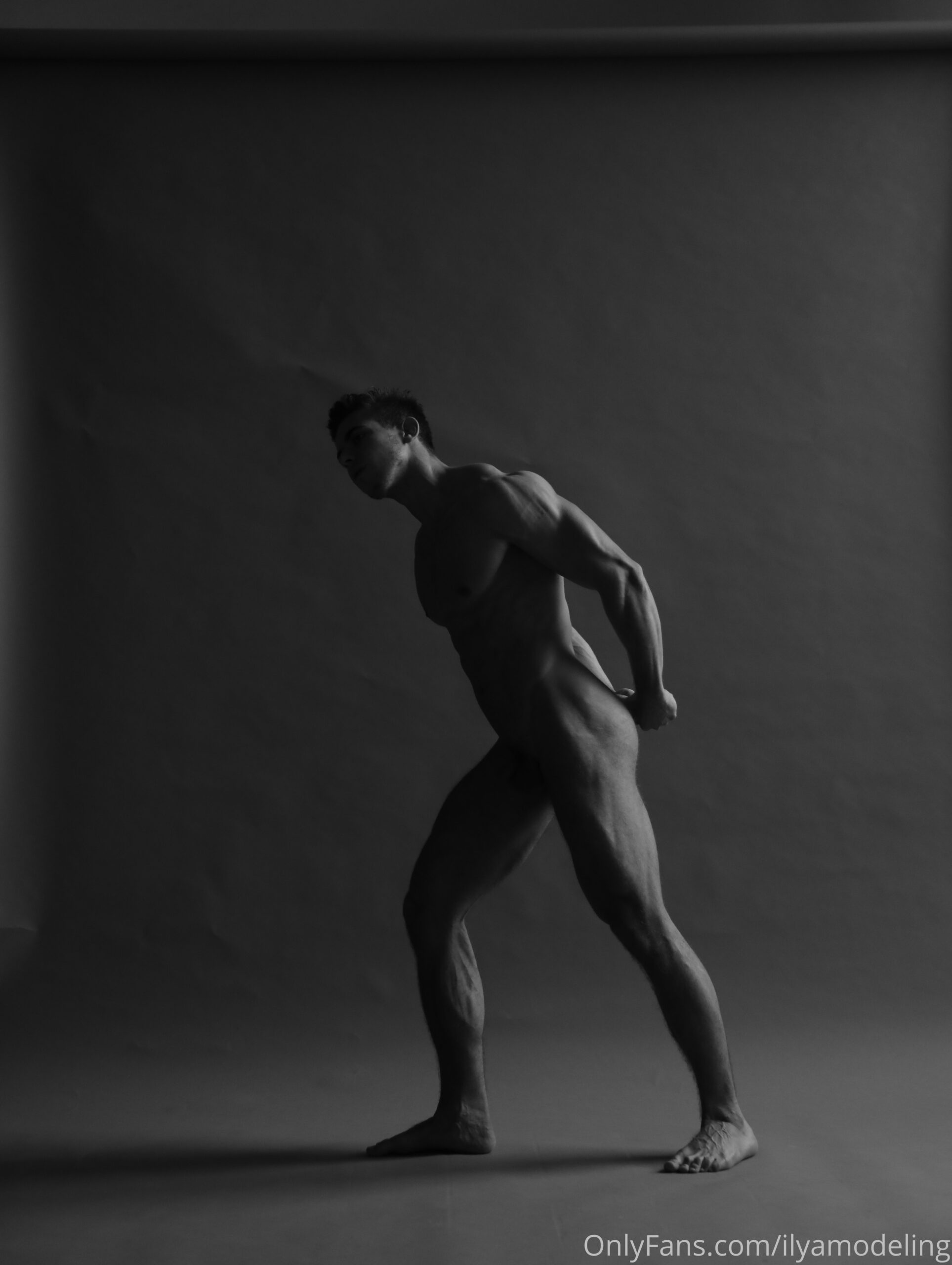 brave кончающий Ilyamodeling nude pecs fullvideo Exposed