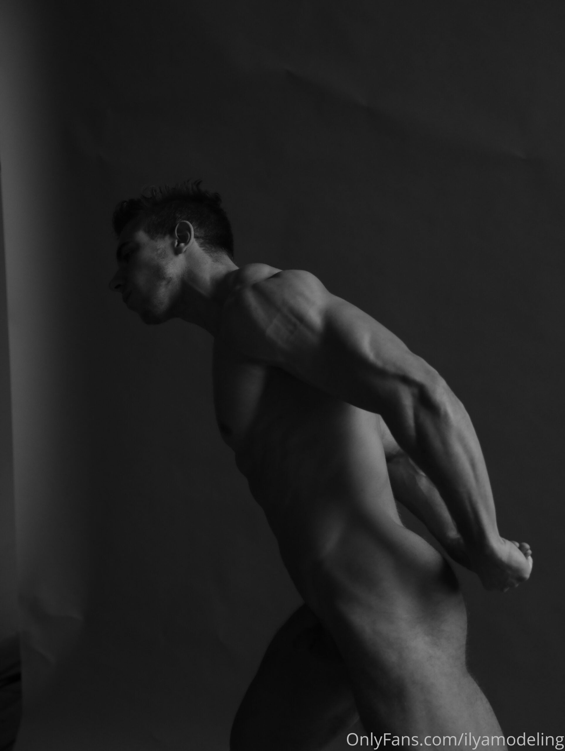 fuckboy скандалёзный Илья Гнётов hunk Clip Sensational