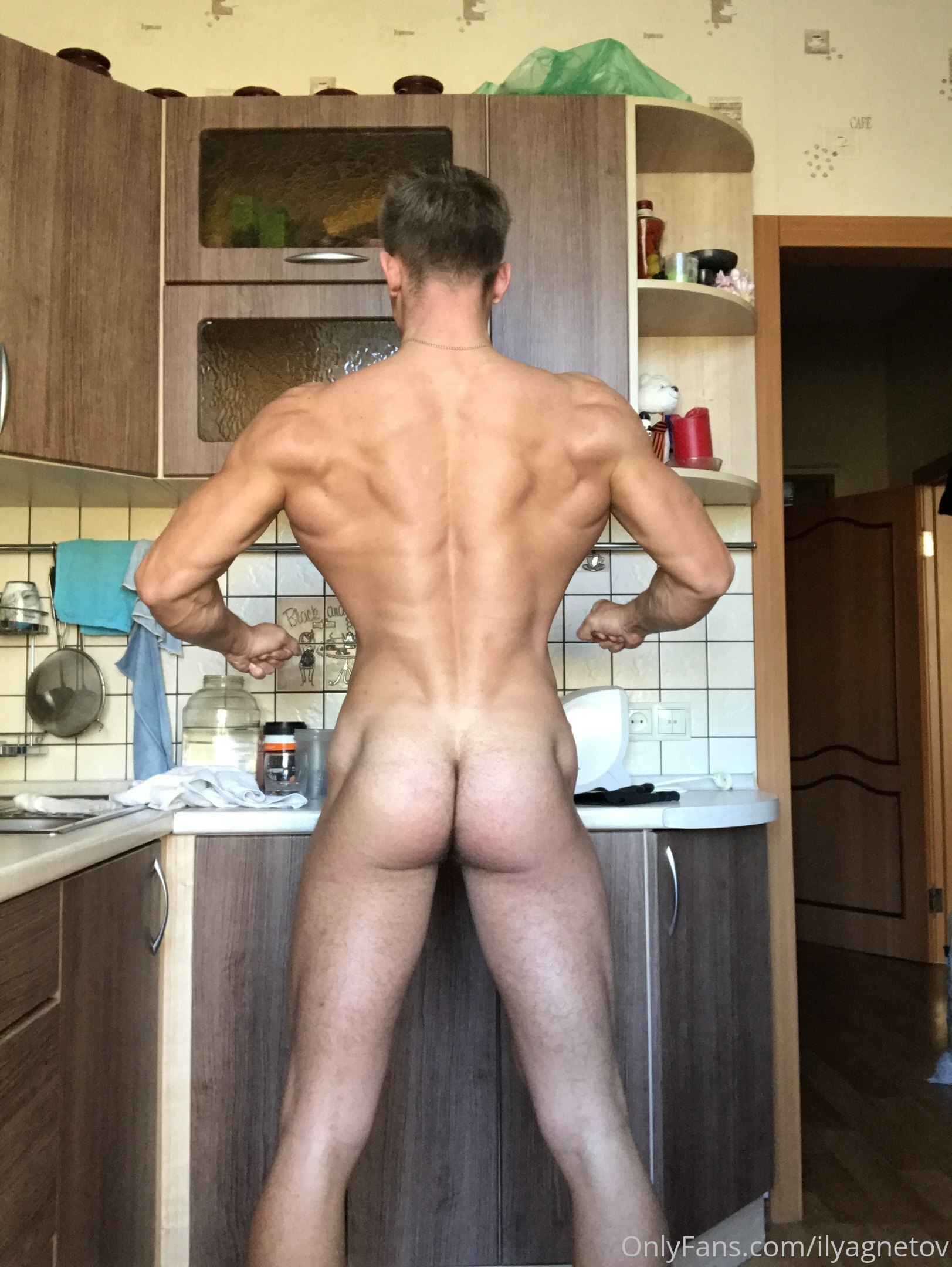 Exposed sexy slut сексуально ориентированный Илья Гнётов ripped cams