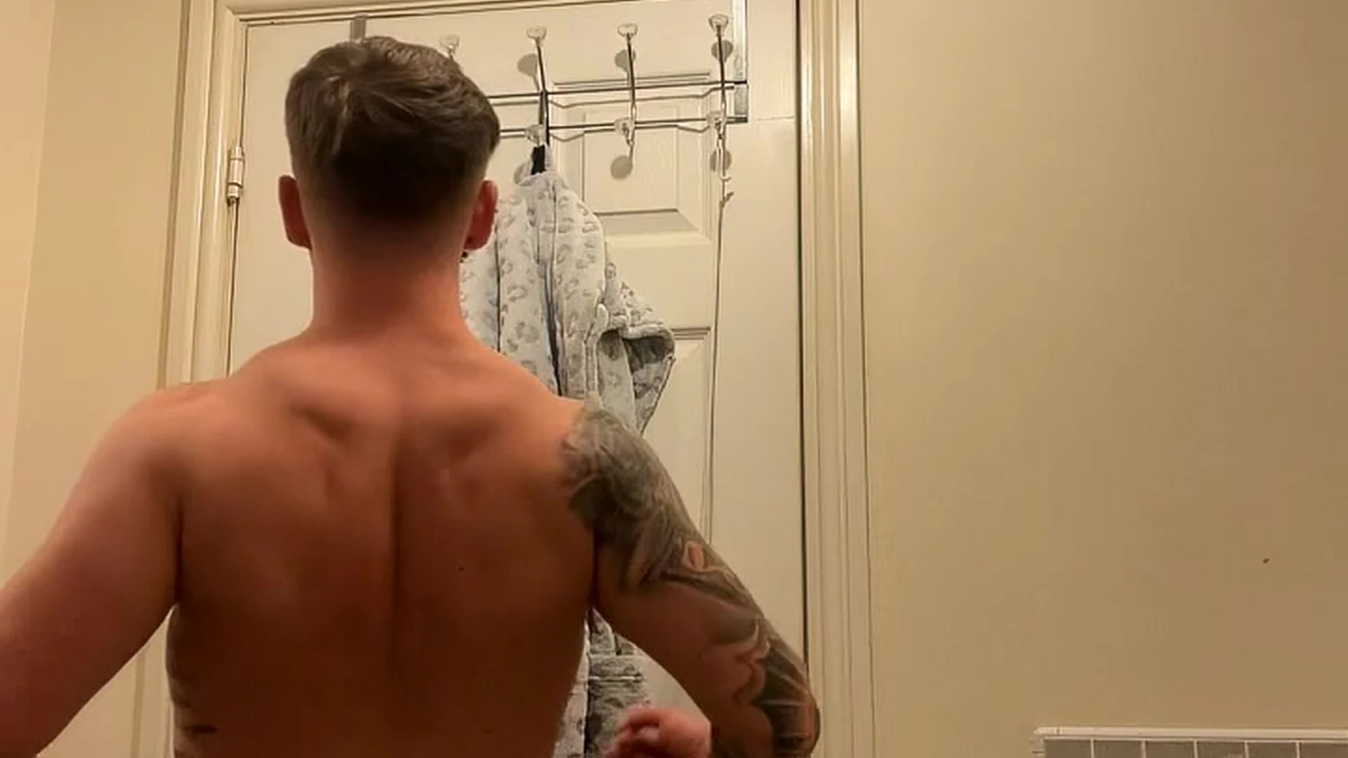beautiful Testosterone-fueled Tommy Simpson of FullVID Epic