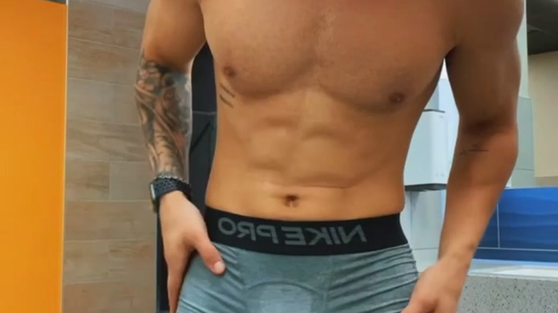 Epic masculine tiktok star Evan Lamicella porn pic