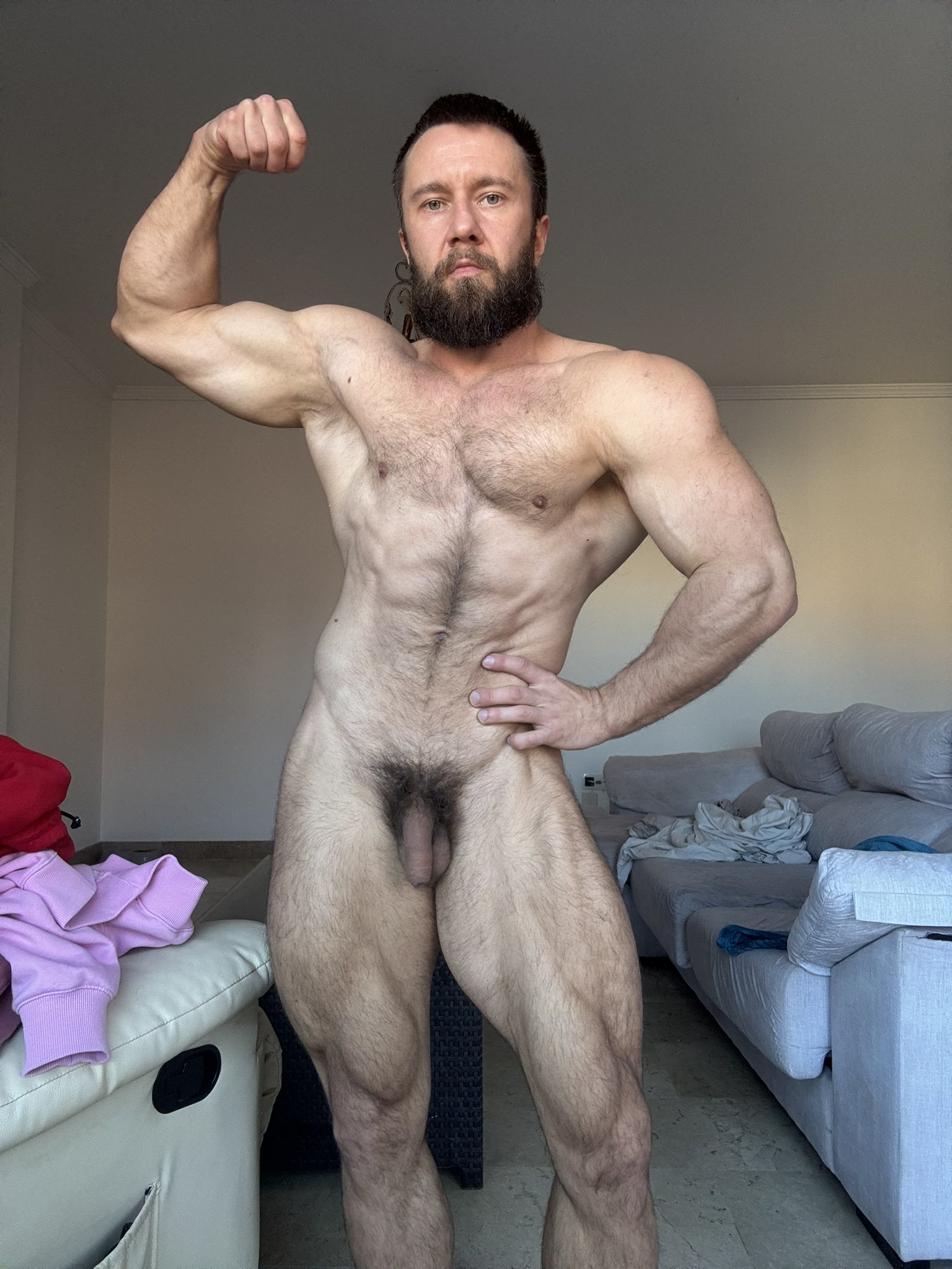 Bear Dellzzy big pecs Exclusive full vid