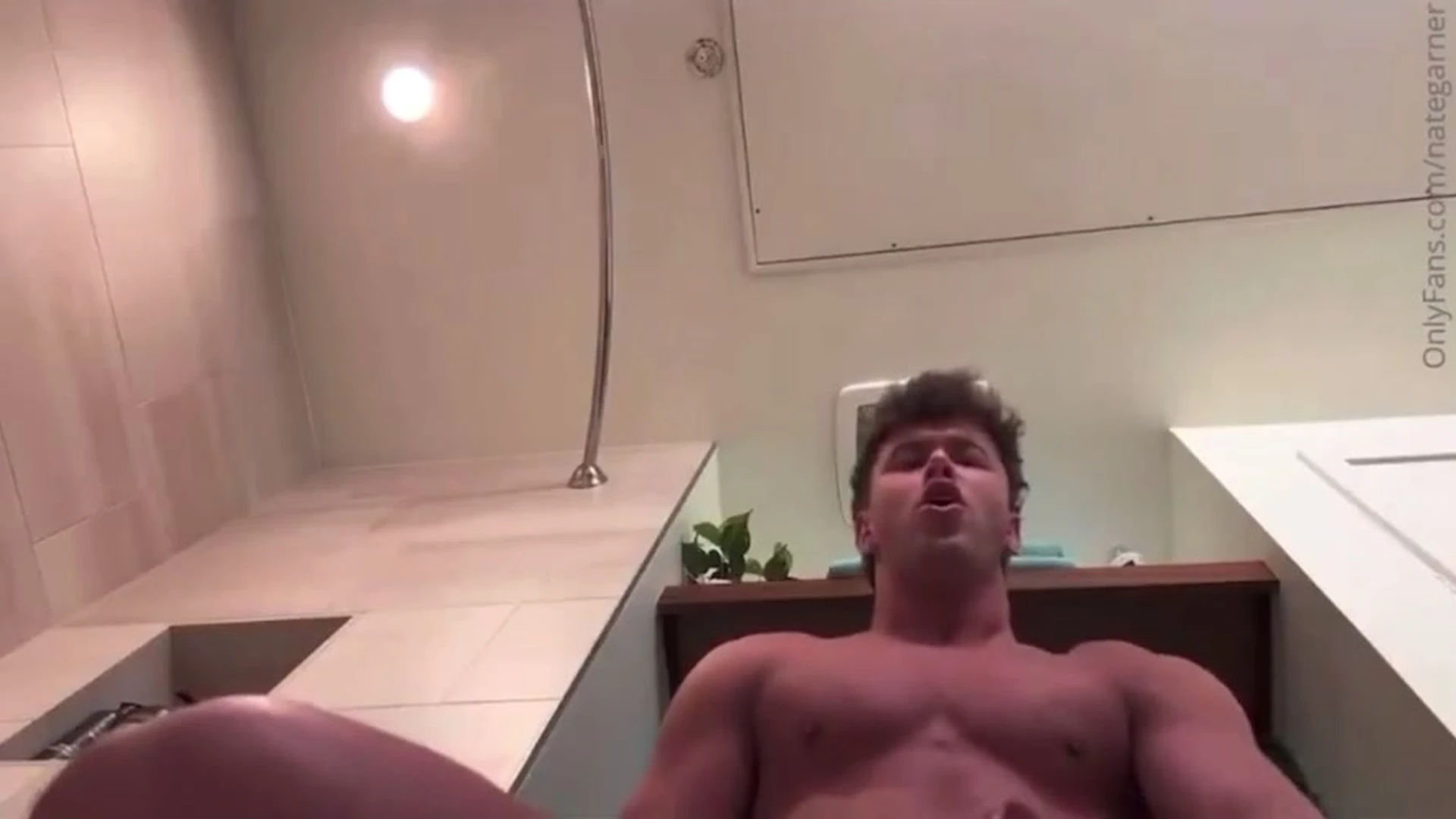 Resolute YOUTUBER nategarner leaked