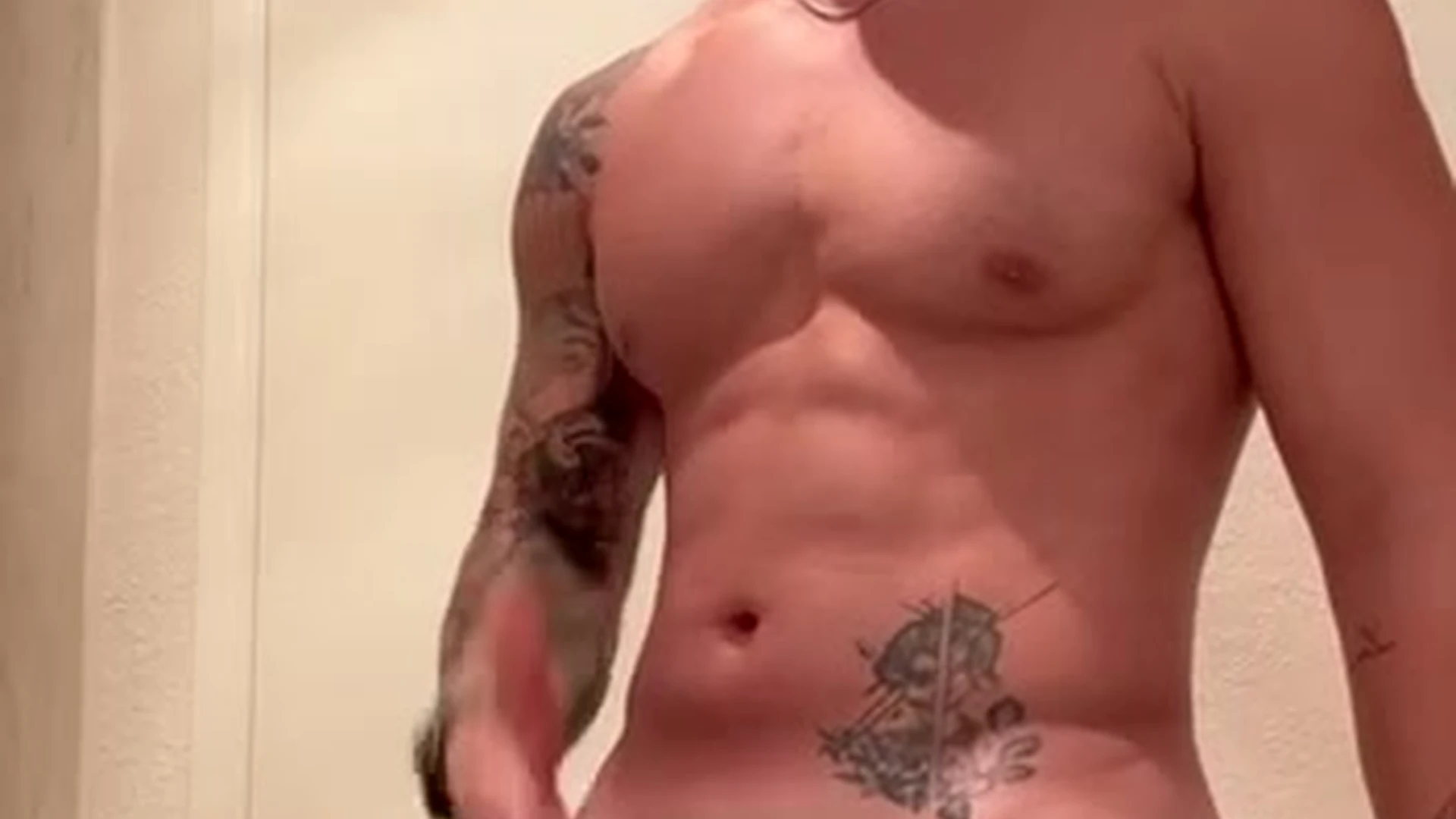 Exposed tiktoker evanlamicella onlyfans nude pics