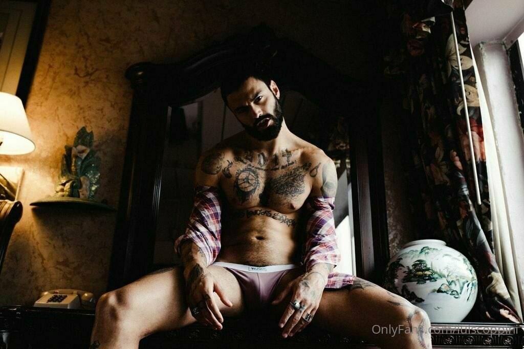 Amicable Safado Luis Coppini hunk Epic
