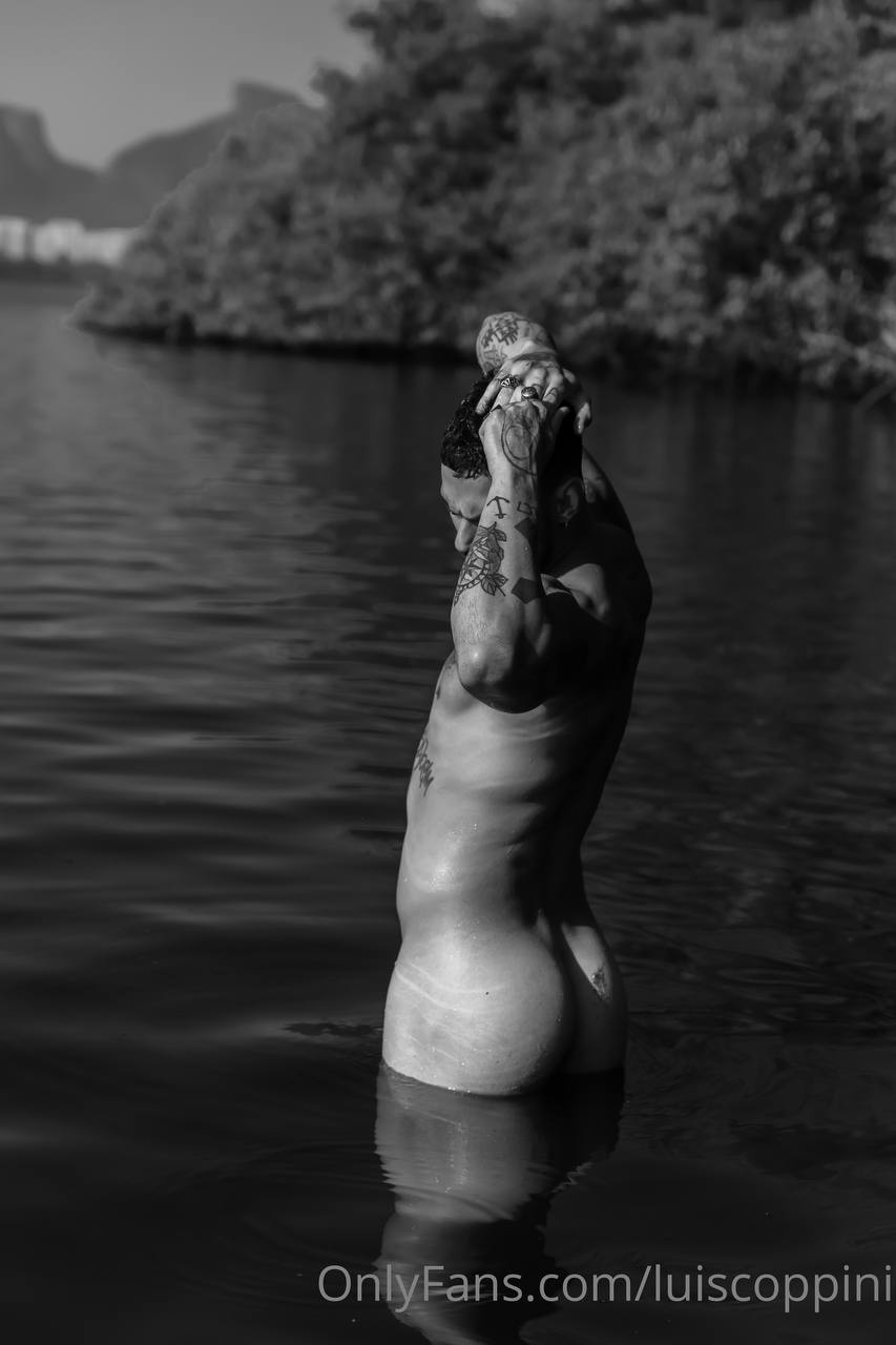 Provocante Luis Coppini nude Epic