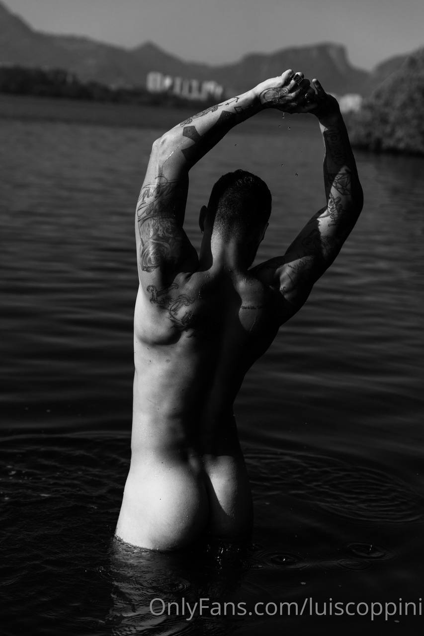 Exposed Cru Luiscoppini  huge pecs