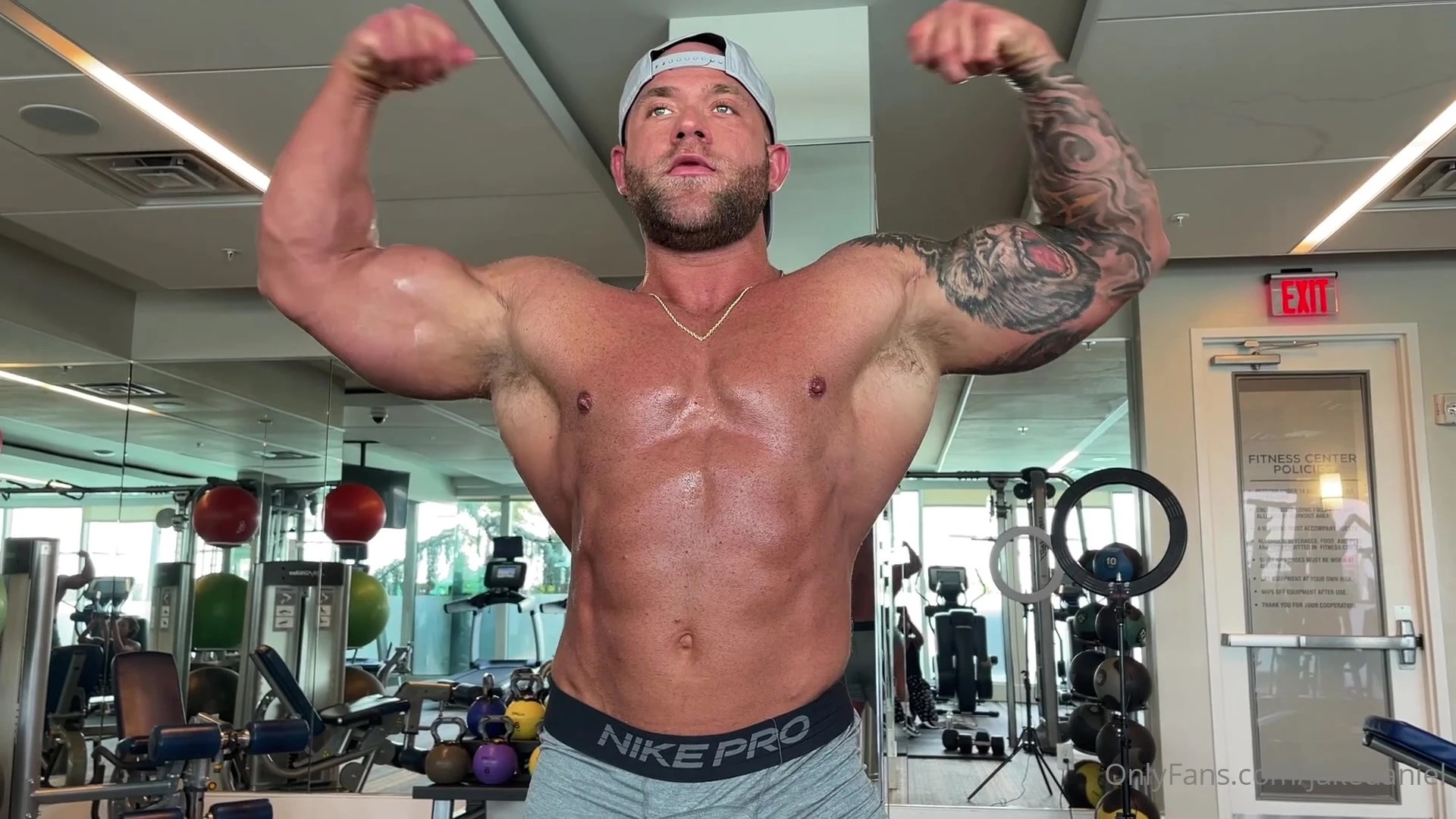sexy slut flexing Breathtaking Jake Daniel leaked xxx