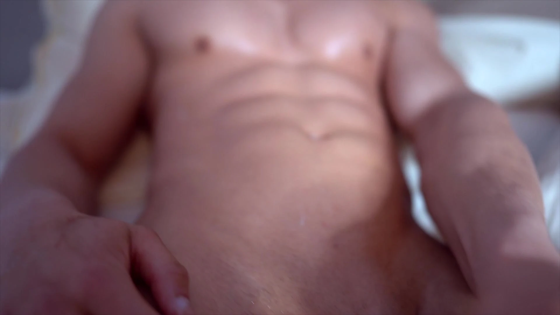 Titillating Leo Stuke nude pecs