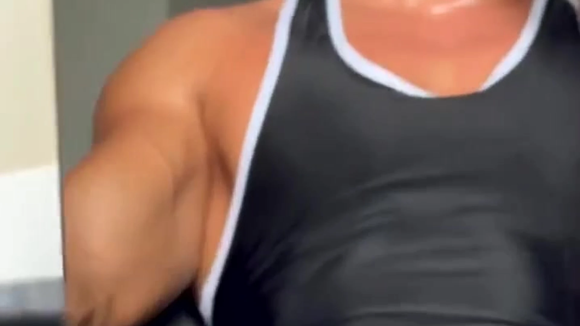 Capable wanking off Bareback Dennis Dillon leaked