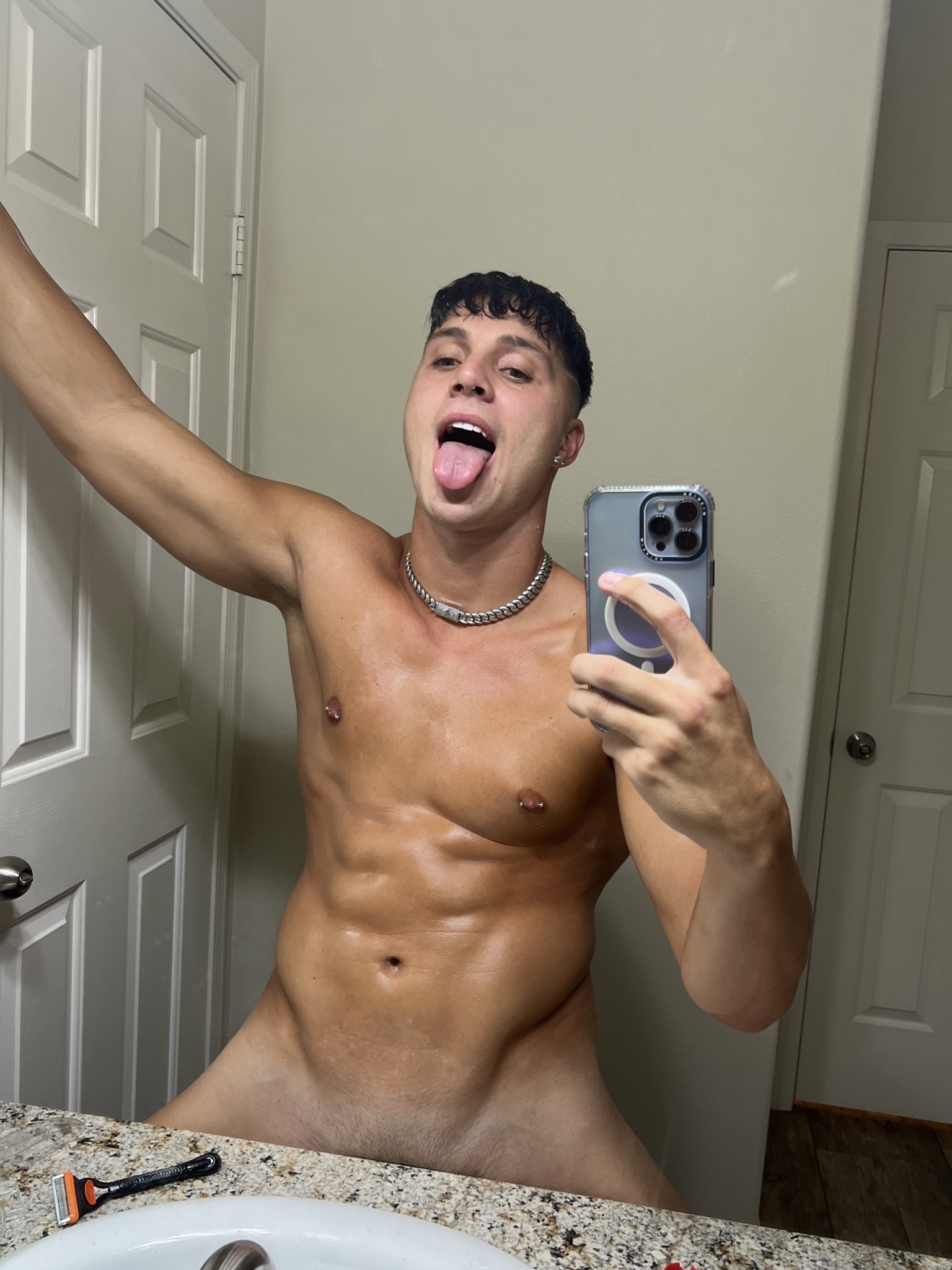 Exposed Dazzling  TIKTOKER Tayo Ricci only fans Video