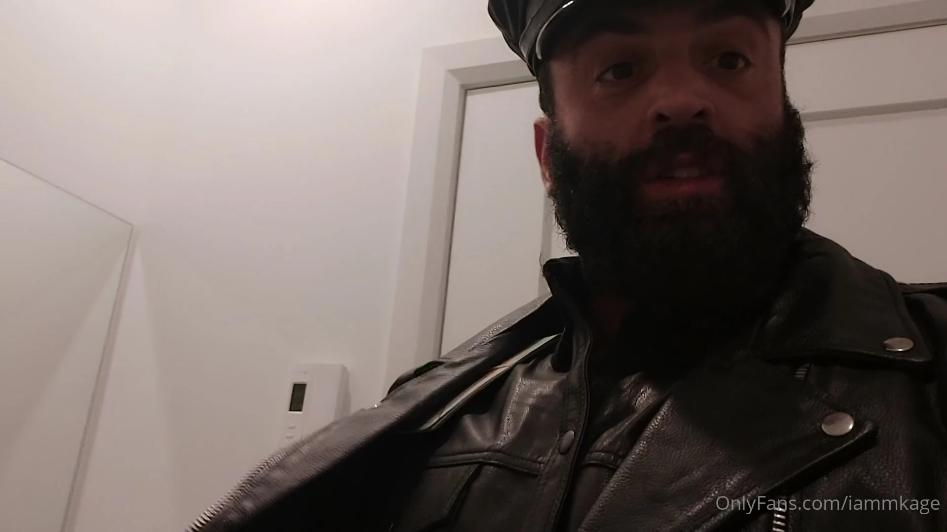 hot guy Beefy iammkage onlyfans leaked