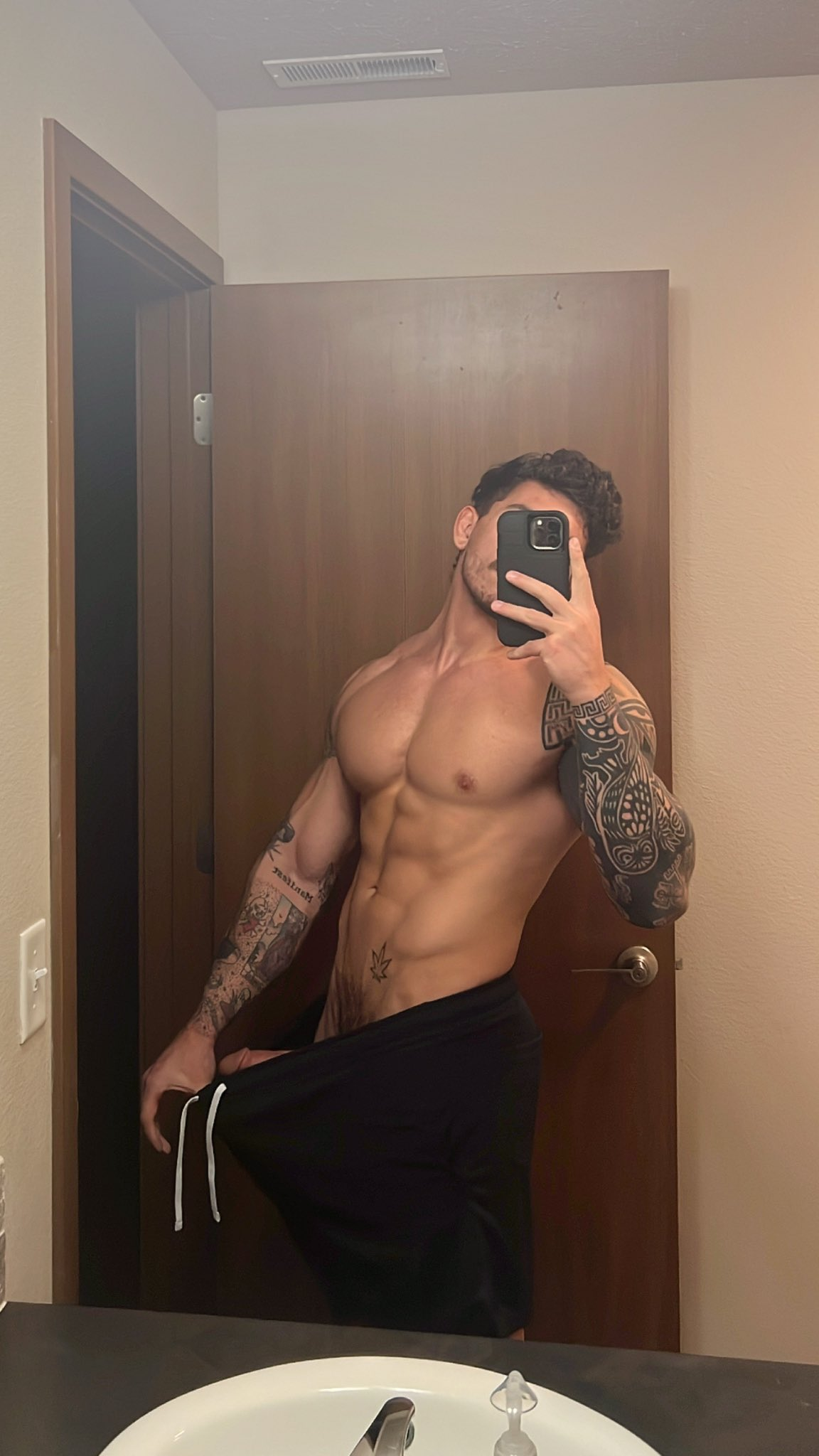 OF GUY creaming raphaelsplayground2 sexy Exposed