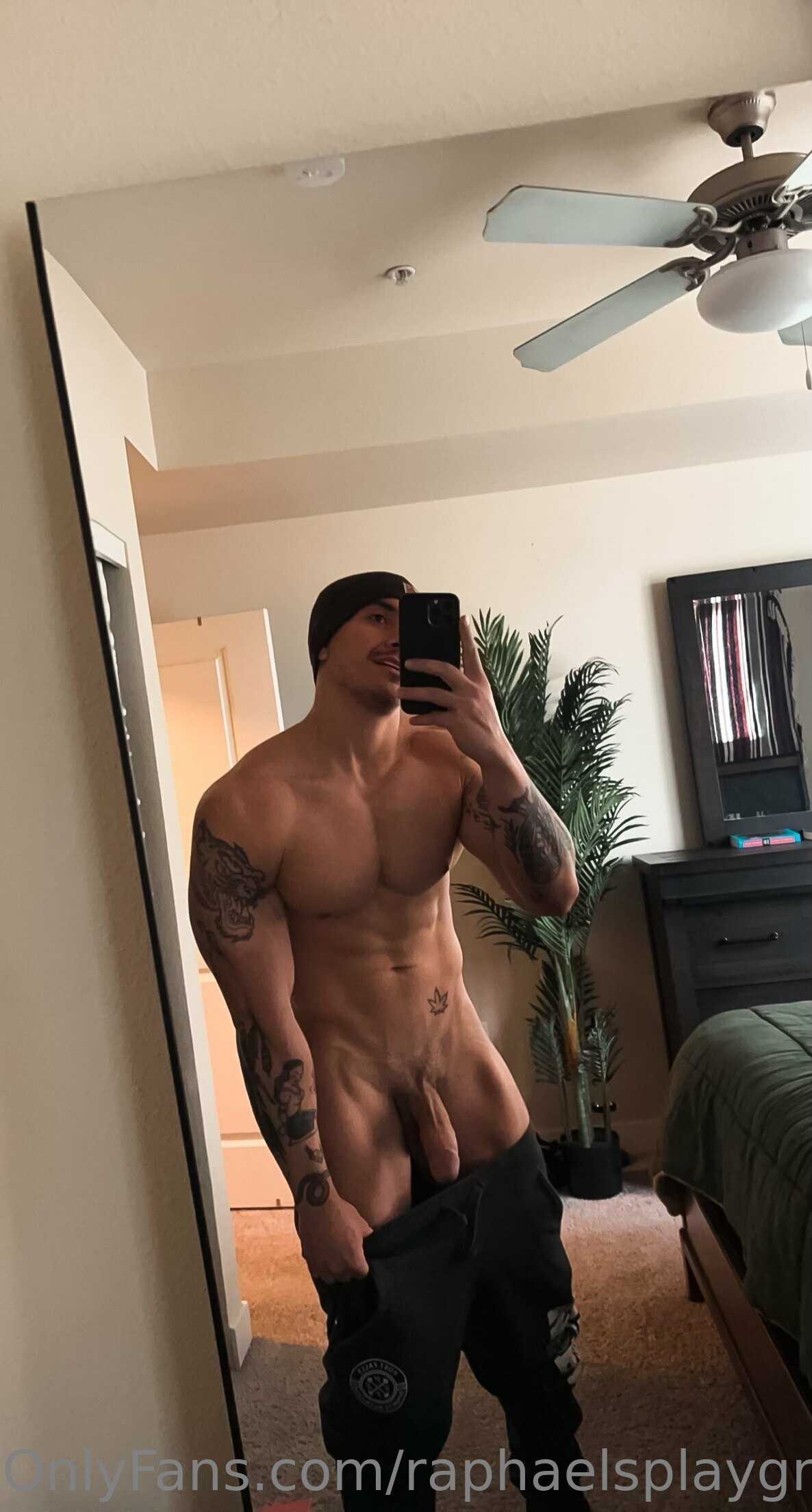 Epic artistic Well-endowed Raphael Lee leaks