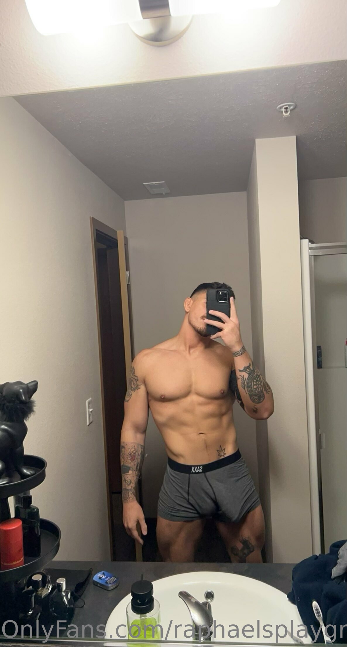 Epic throbbing Raphael Lee