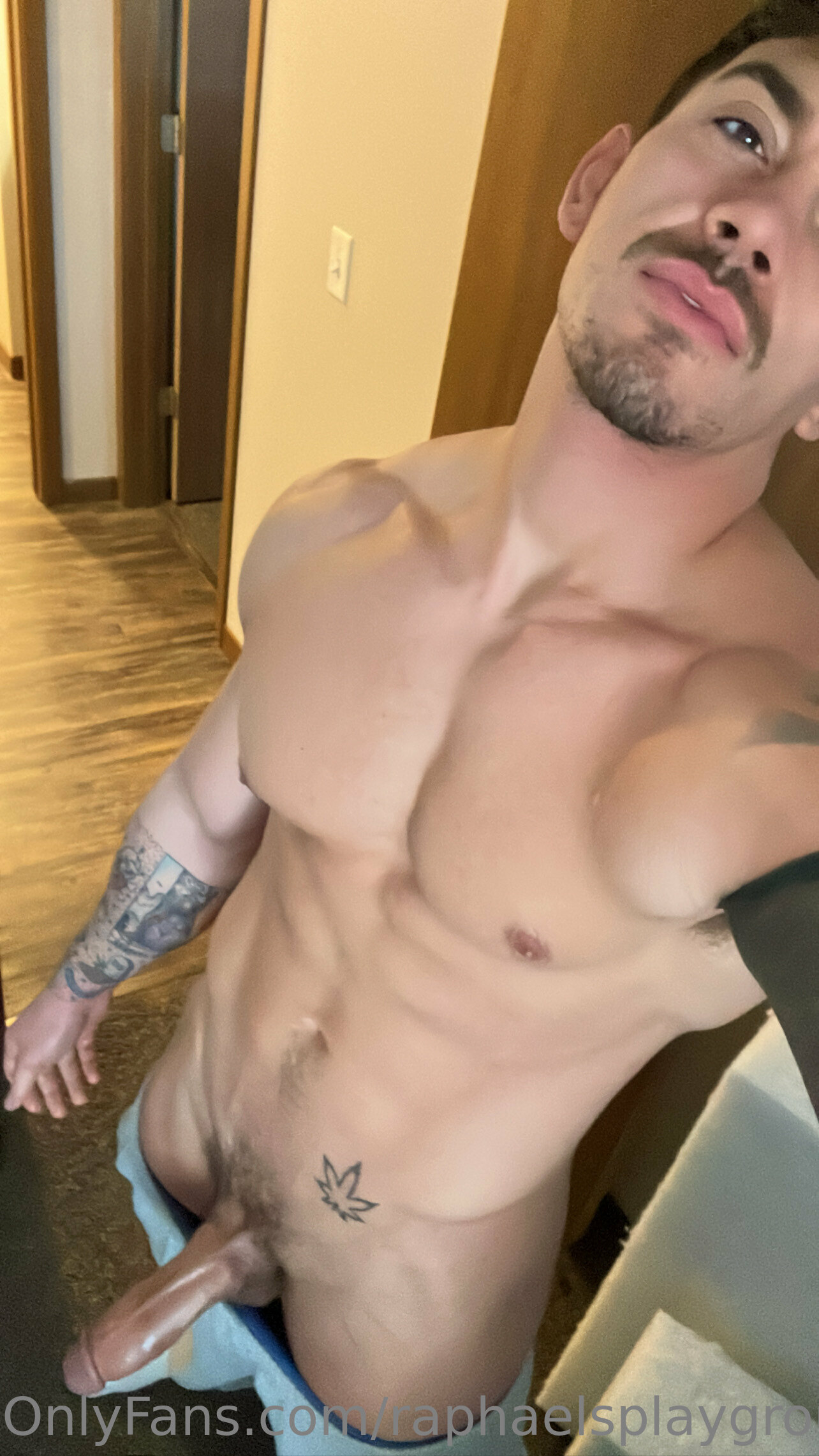 Sensational Tenacious Bareback Raphael Lee onlyfans leak