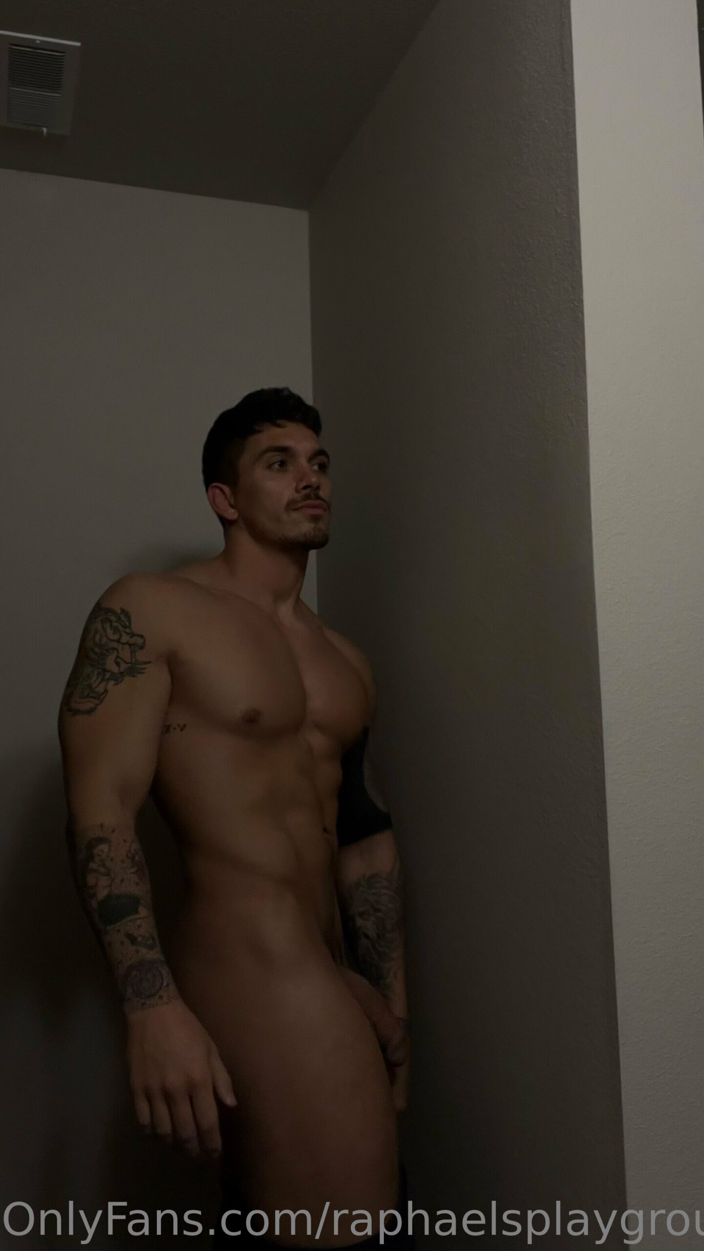 slutty hoe gooning Cocky Raphael Lee leaks pic
