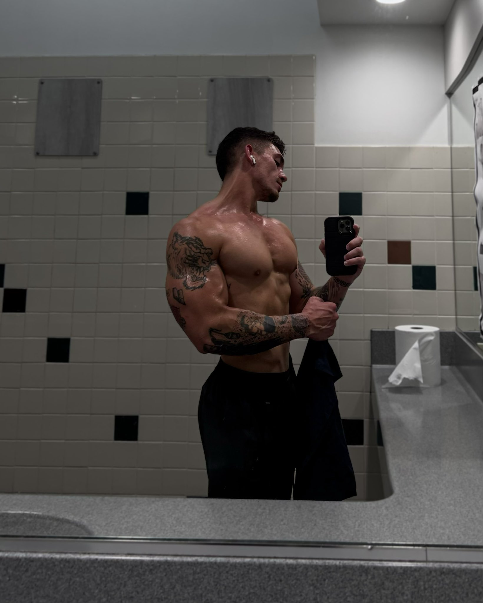 Cum-filled raphaelsplayground2 onlyfans