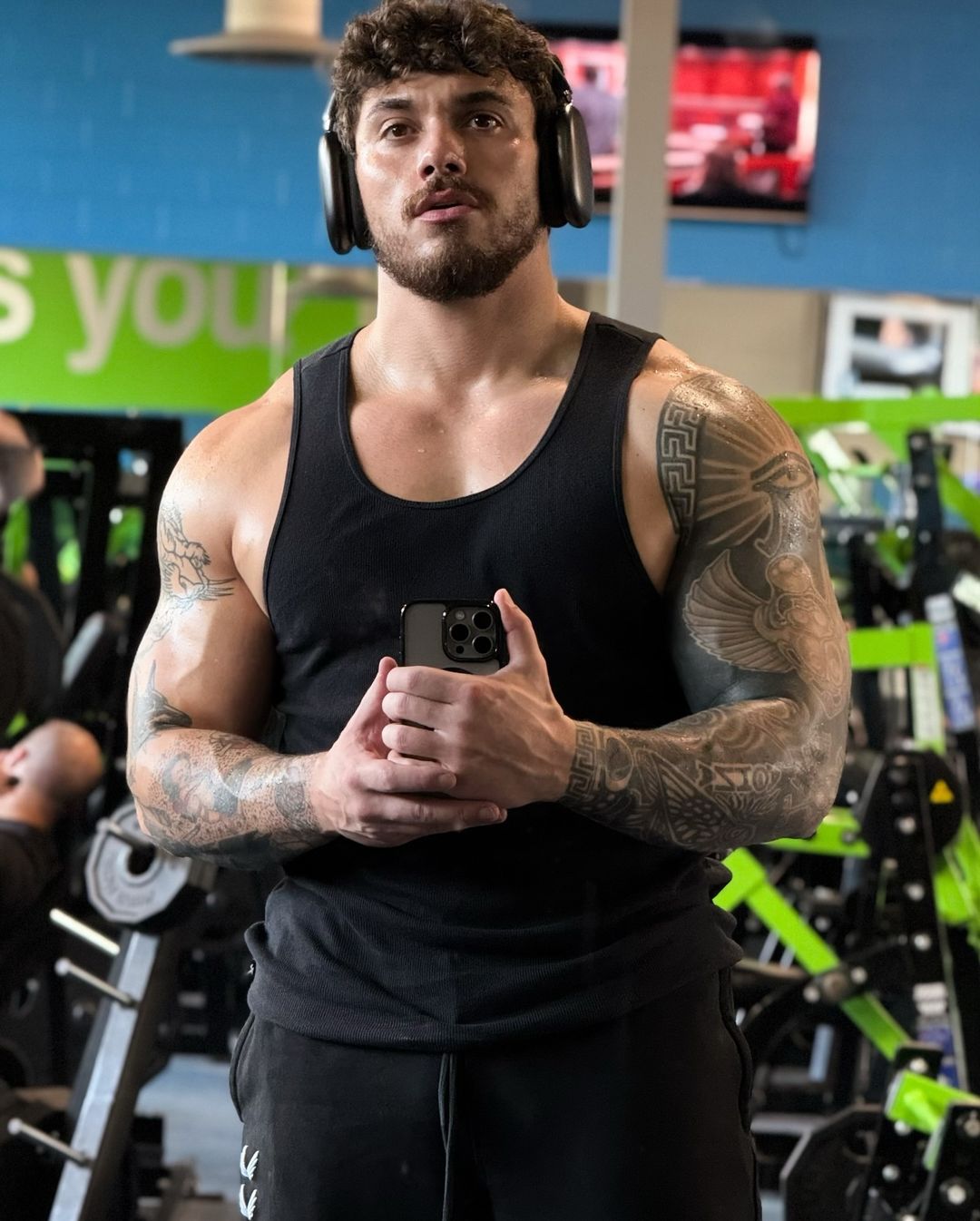 absolute unit Raphael Lee leaked pics