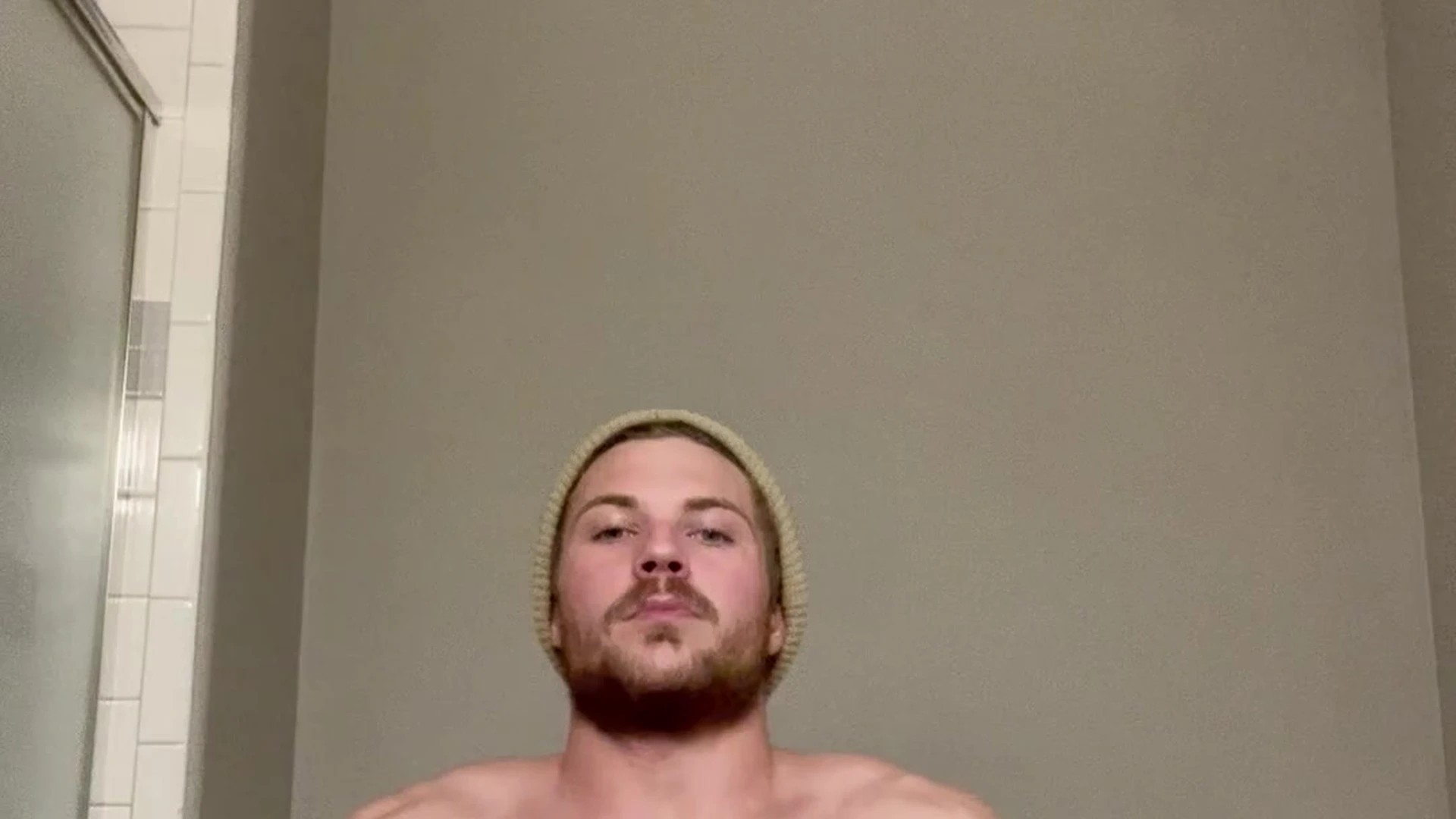 Shredded logandrake Nude onlyfans