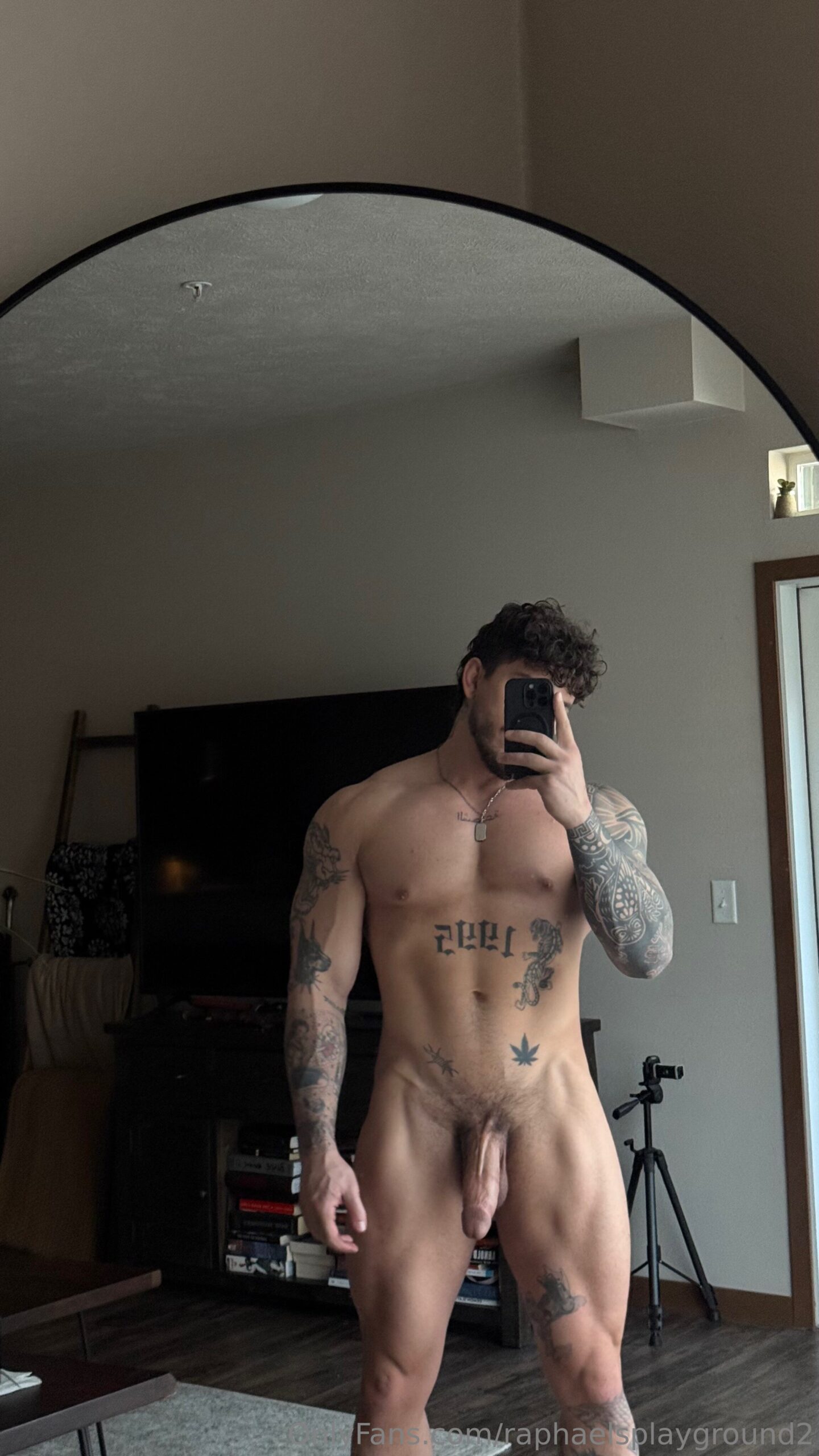 Sensational Skilled Cock-thirsty Raphael Lee only fans Video