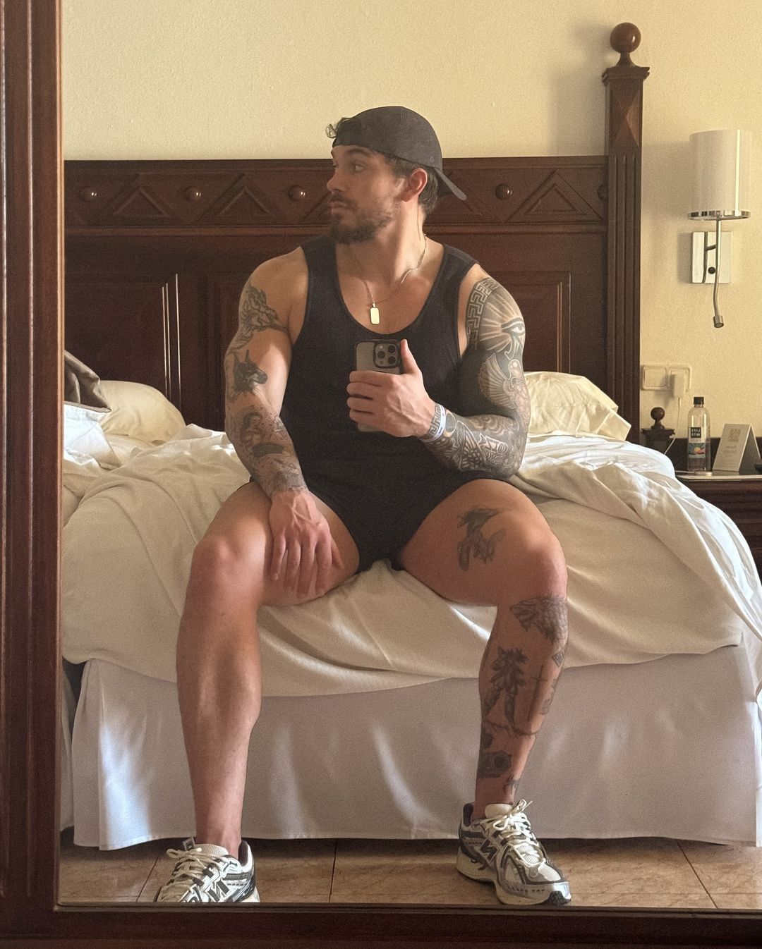 creaming Raphael Lee onlyfans pics