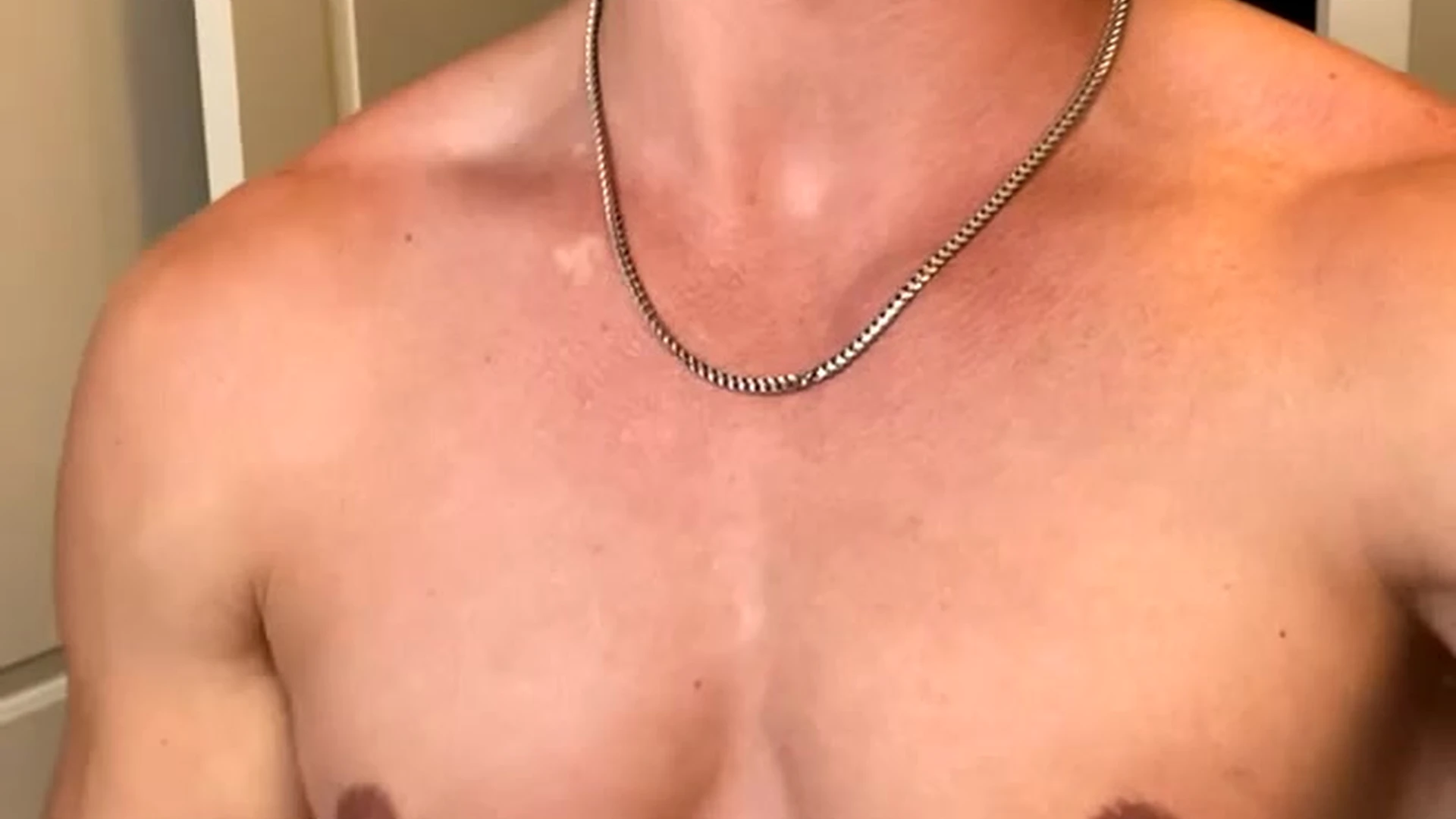 male cumslut sucking X-rated Logan Drake masturbating