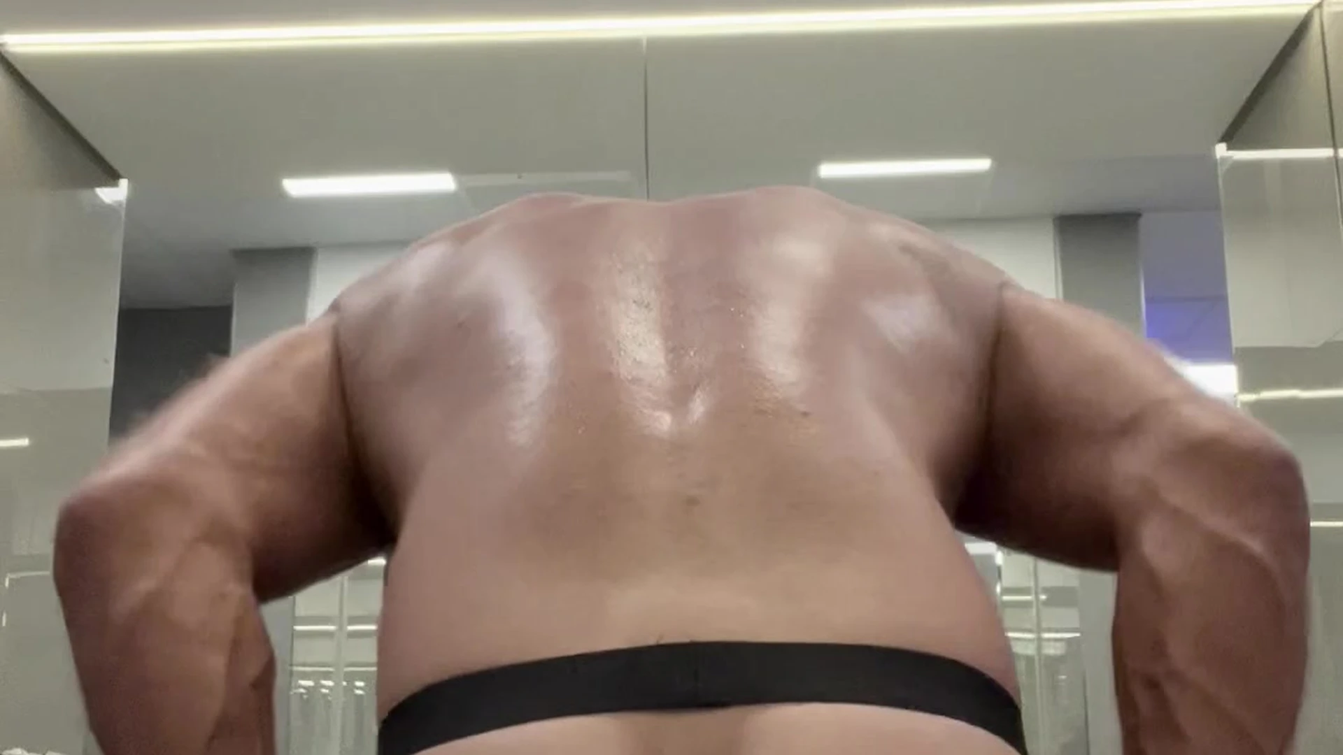 hot pleasuring himself Daddy the_warmachine onlyfans pics
