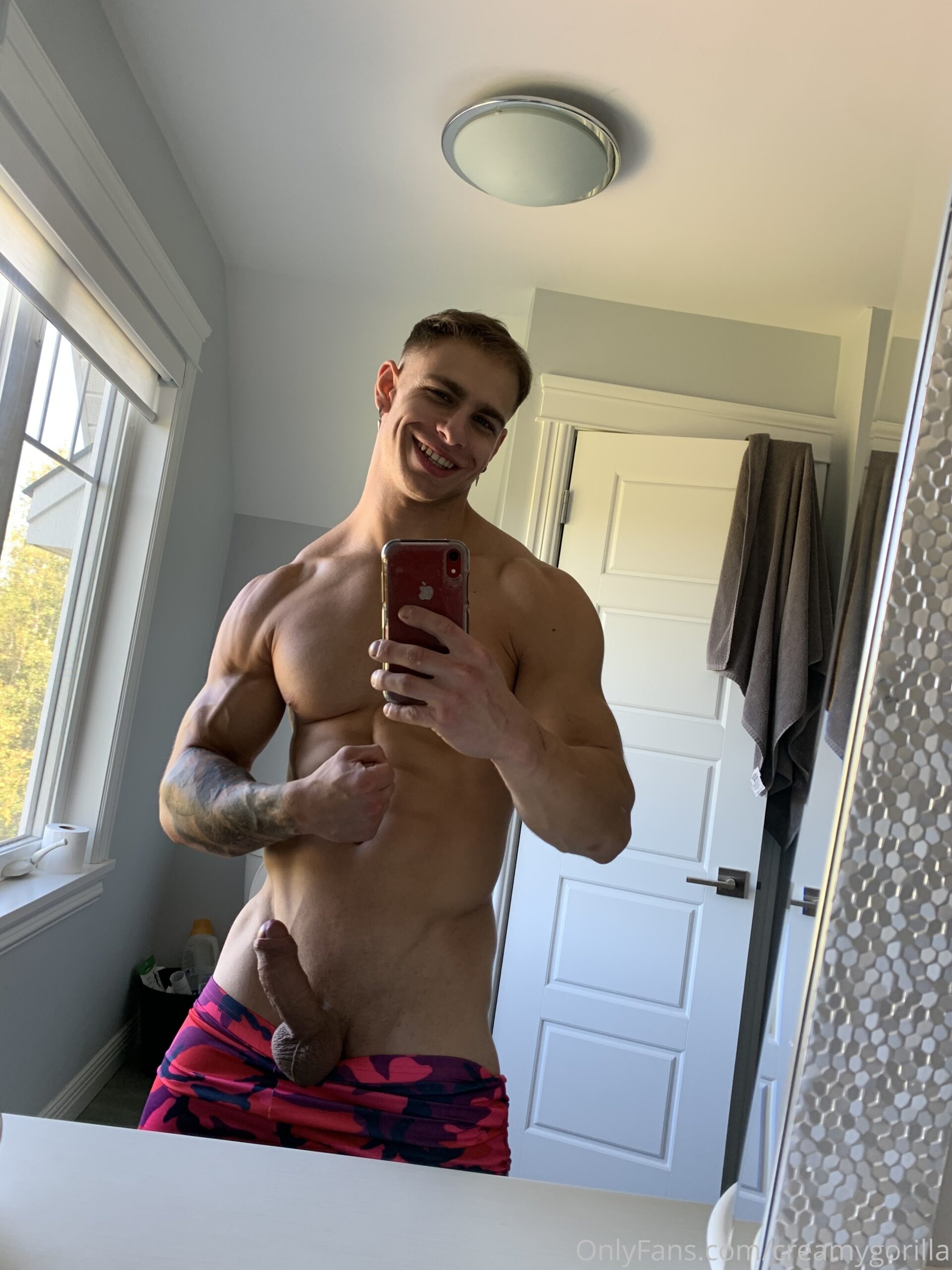 Effervescent  dripping wet Matt Luscious nude EXPOSED Epic